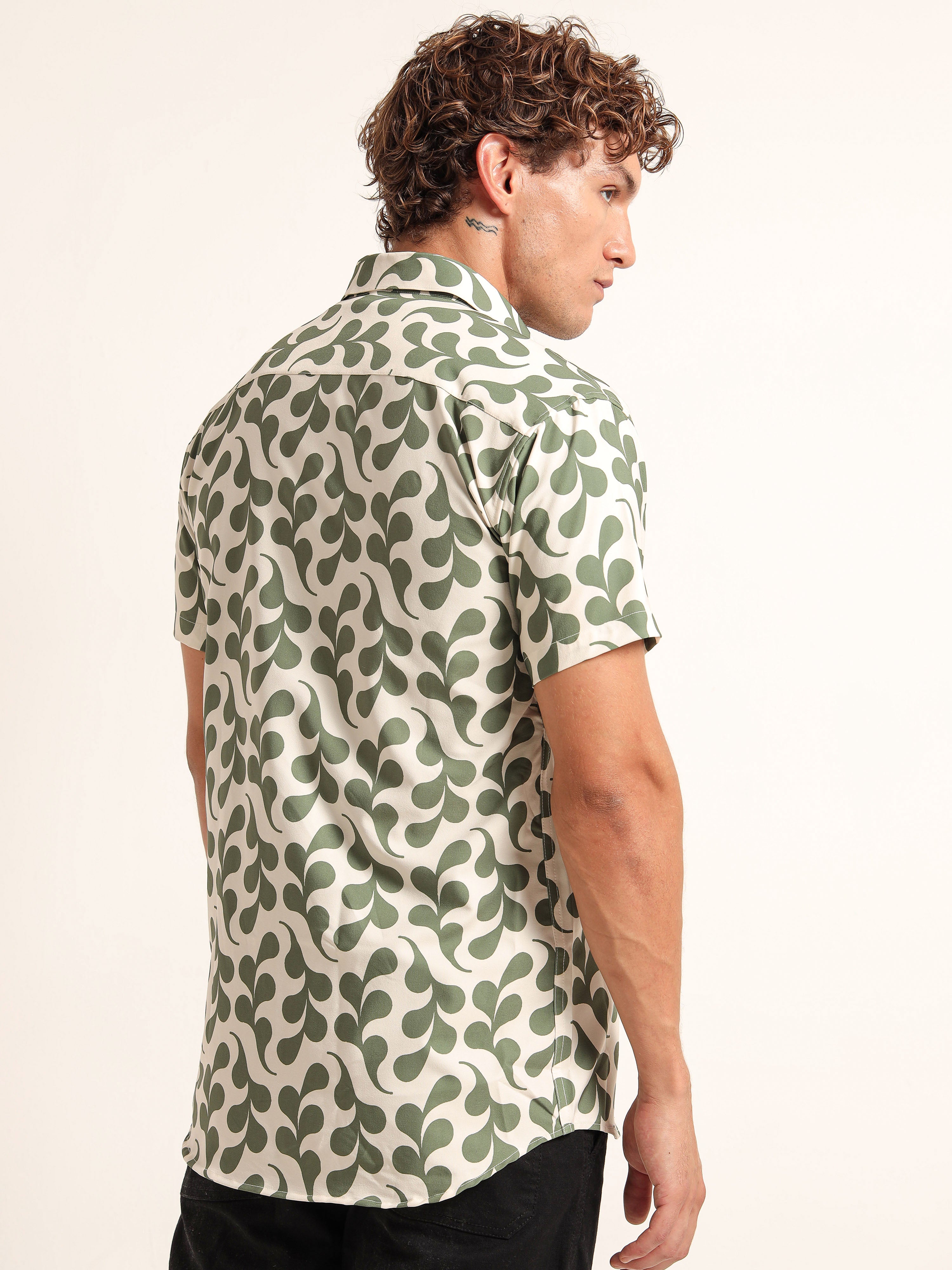 Men's Cream and Green Retro Vine Print Short Sleeve Shirt