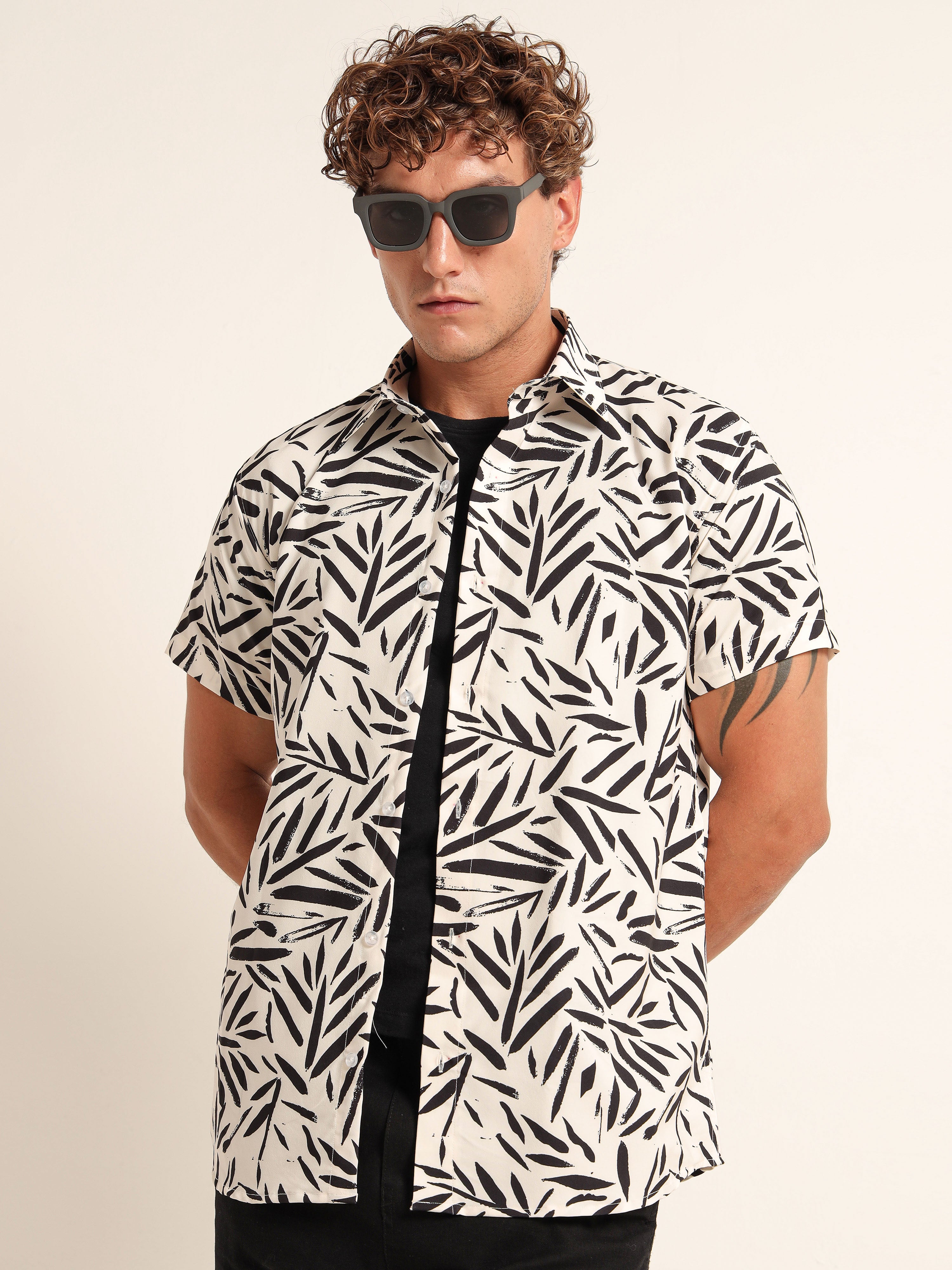 Men's White and Black Brush Stroke Leaf Print Short Sleeve Shirt