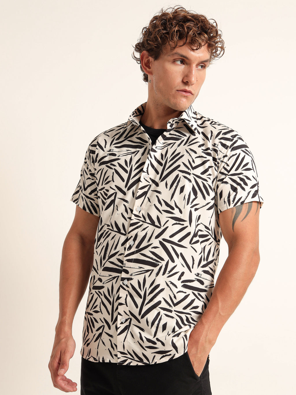 Men's White and Black Brush Stroke Leaf Print Short Sleeve Shirt