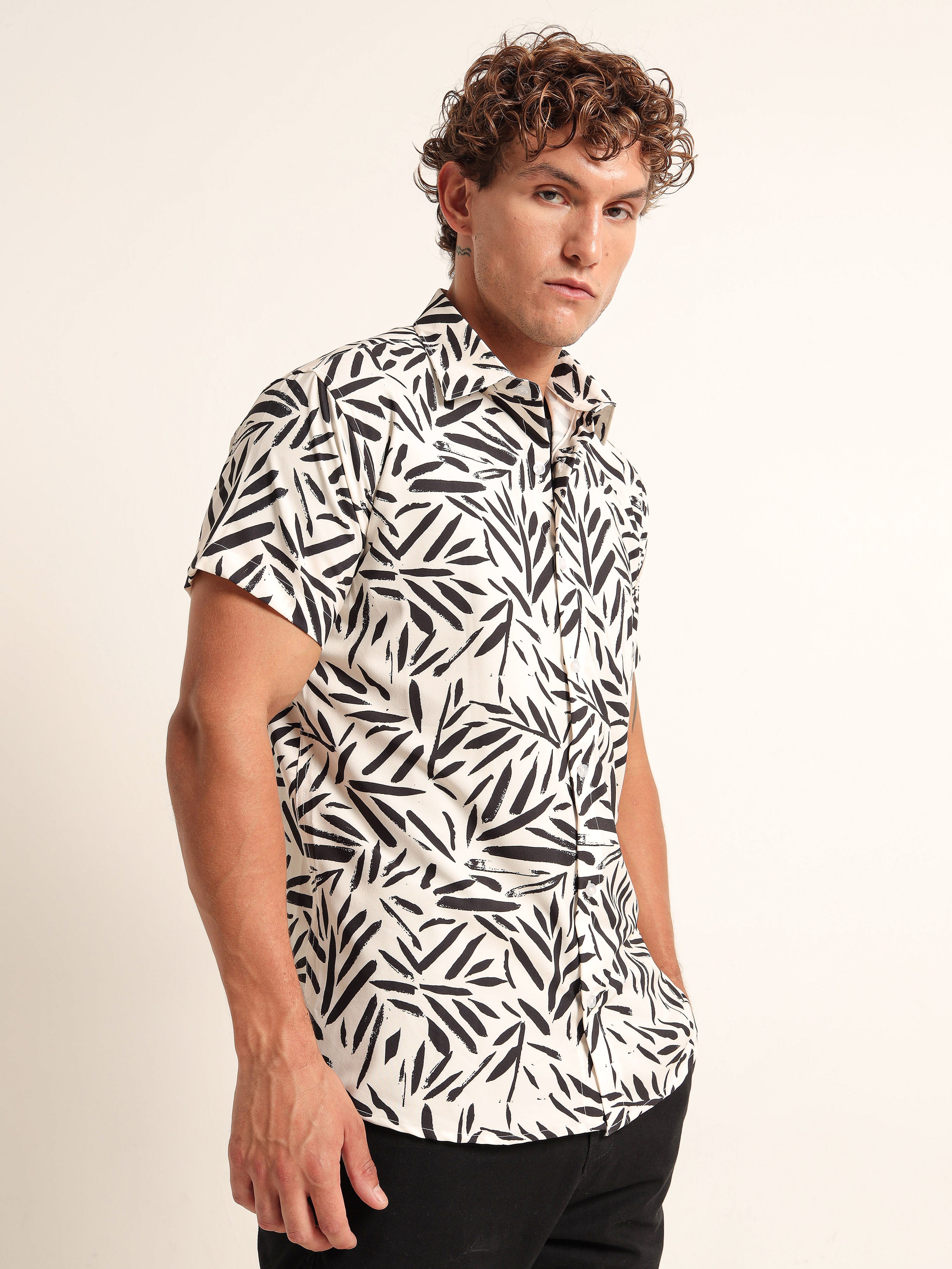 Men's White and Black Brush Stroke Leaf Print Short Sleeve Shirt