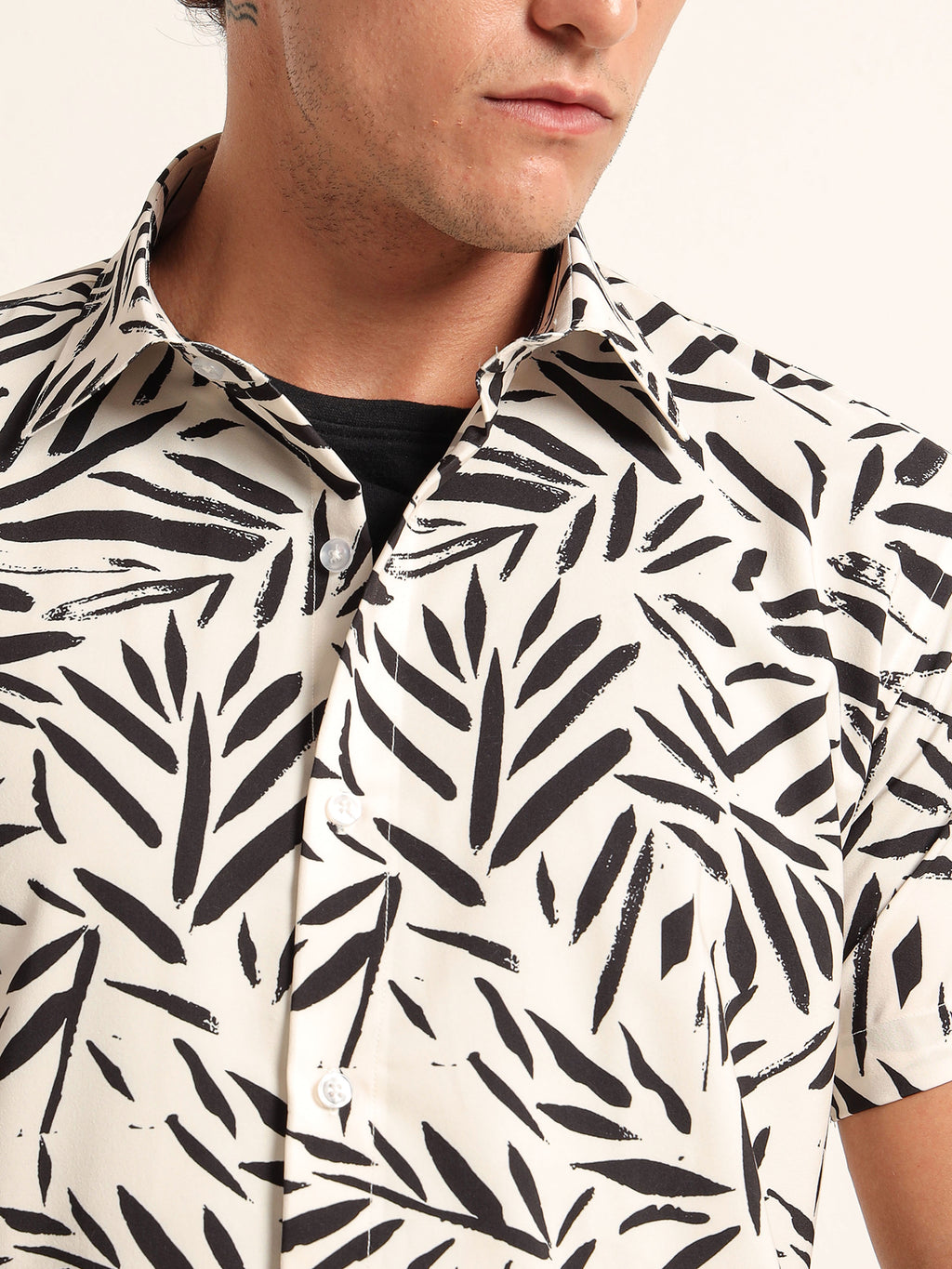 Men's White and Black Brush Stroke Leaf Print Short Sleeve Shirt