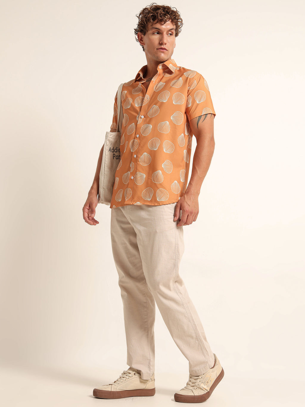 Men's Amber Seashell Print Short Sleeve Shirt