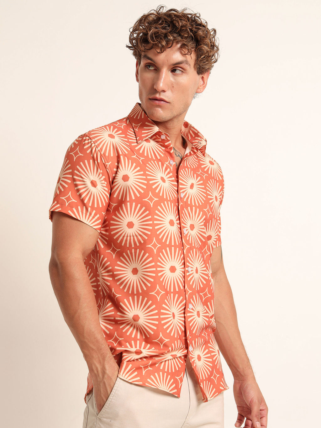 Men's Coral Sunburst Print Short Sleeve Shirt