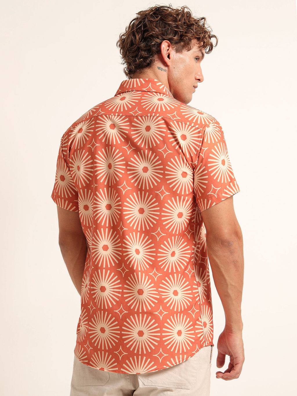 Men's Coral Sunburst Print Short Sleeve Shirt