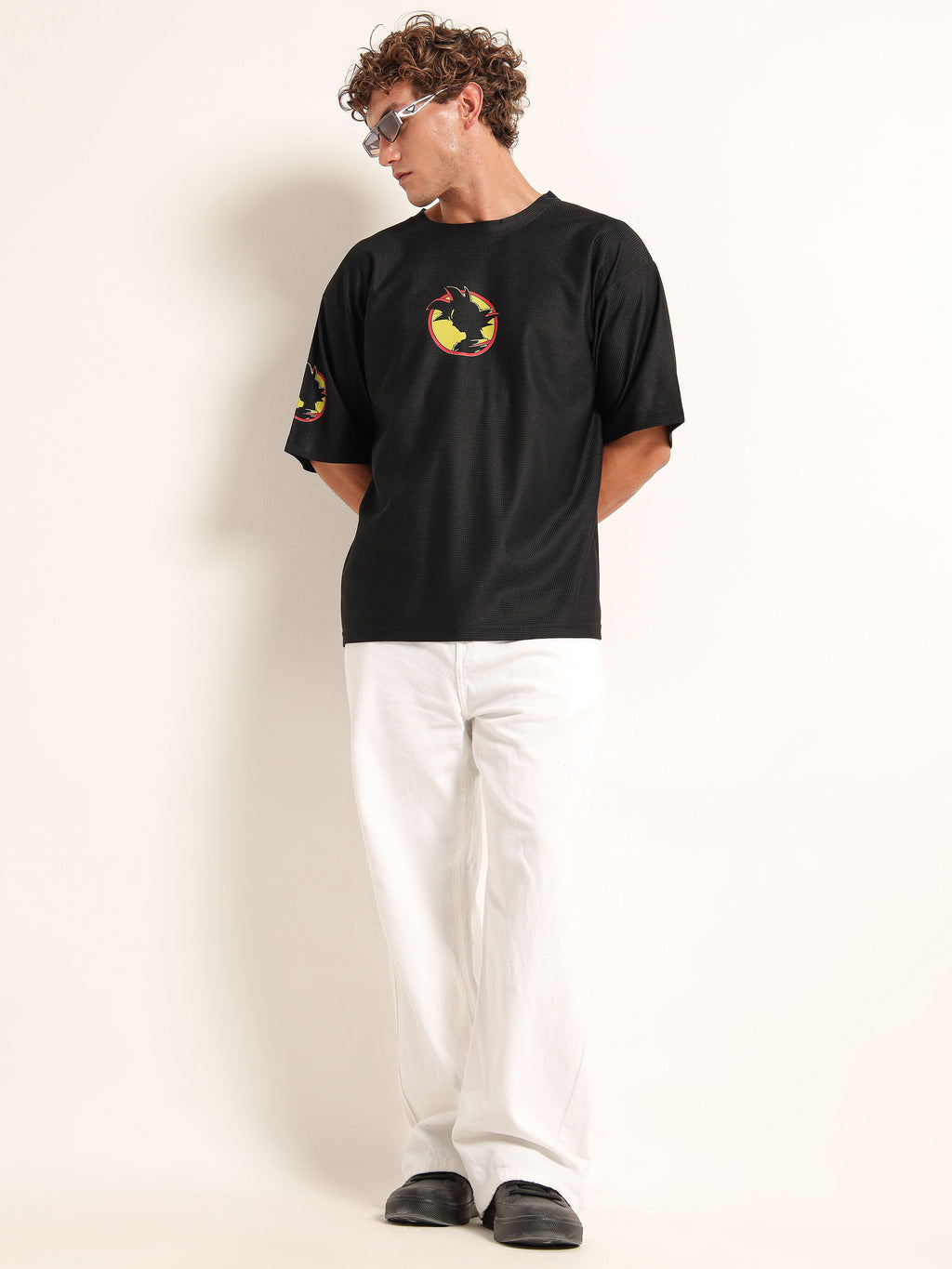 Men Printed Drop-Shoulder Sleeves Applique Oversized T-shirt