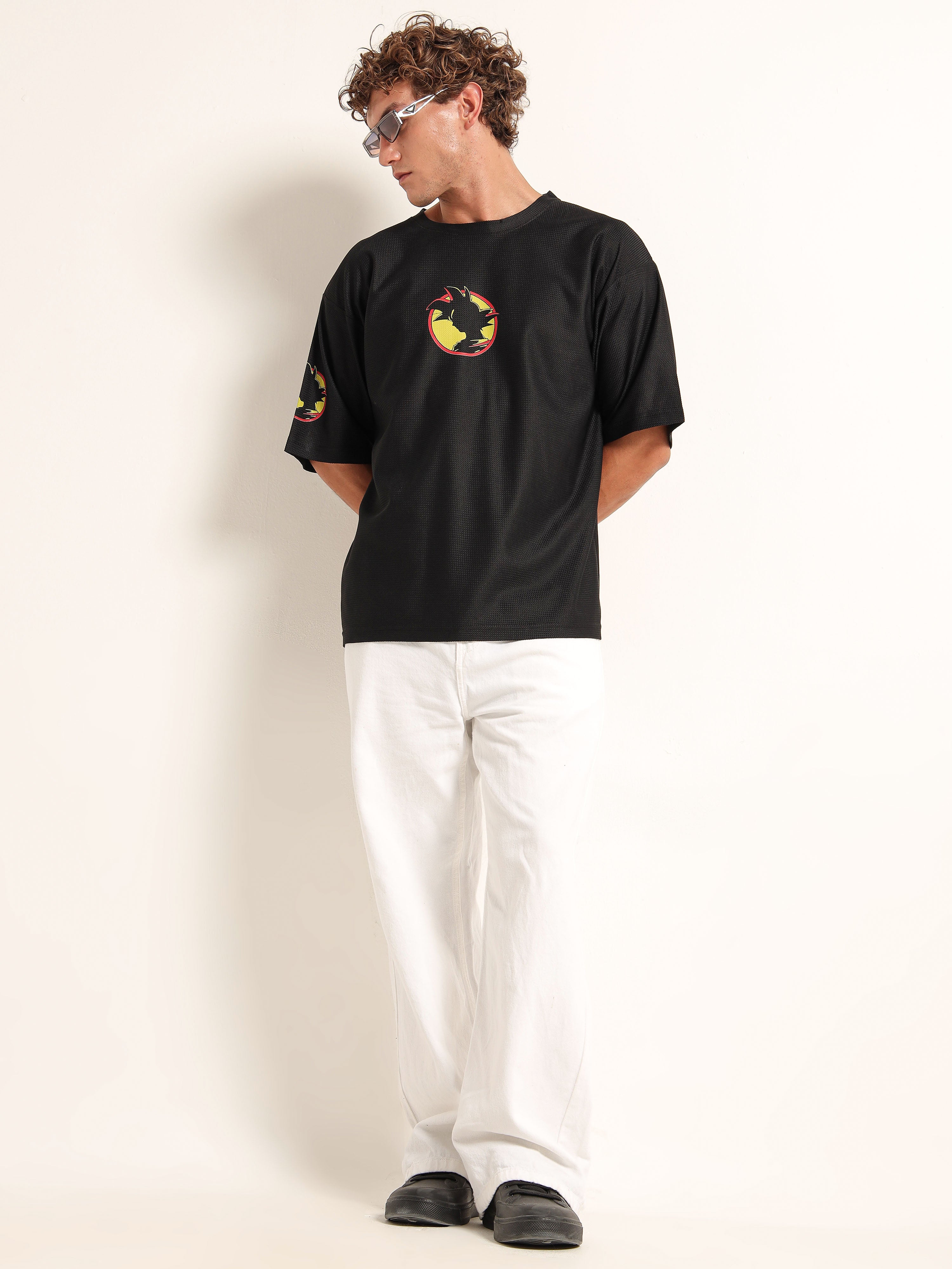 Men Printed Drop-Shoulder Sleeves Applique Oversized T-shirt