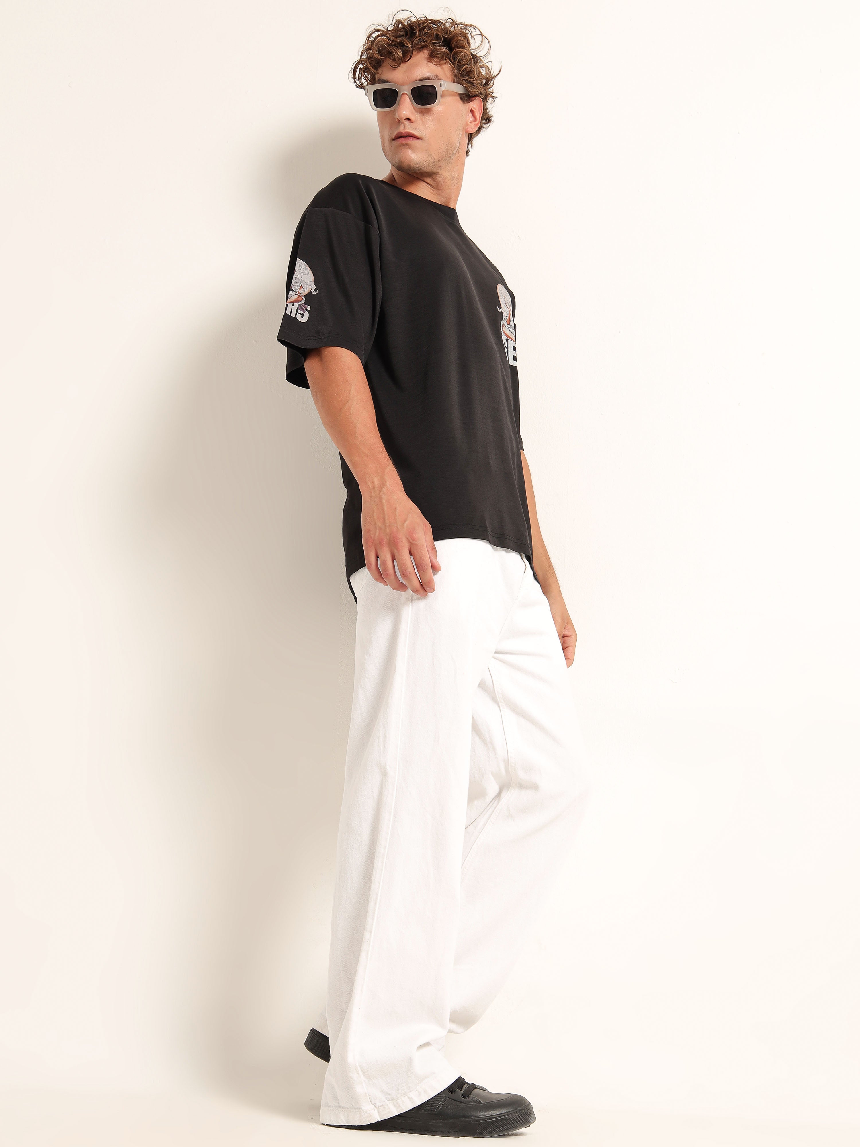 Men's Black One Piece Gear 5 Oversized T-Shirt