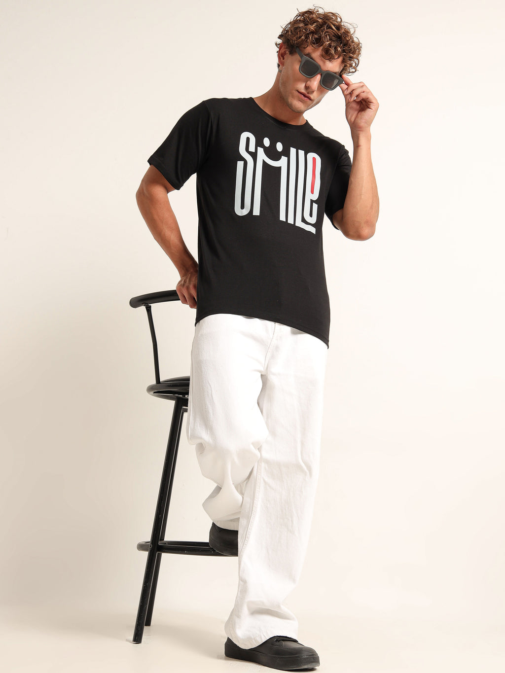 Men's Black and White Smile Graphic T-Shirt