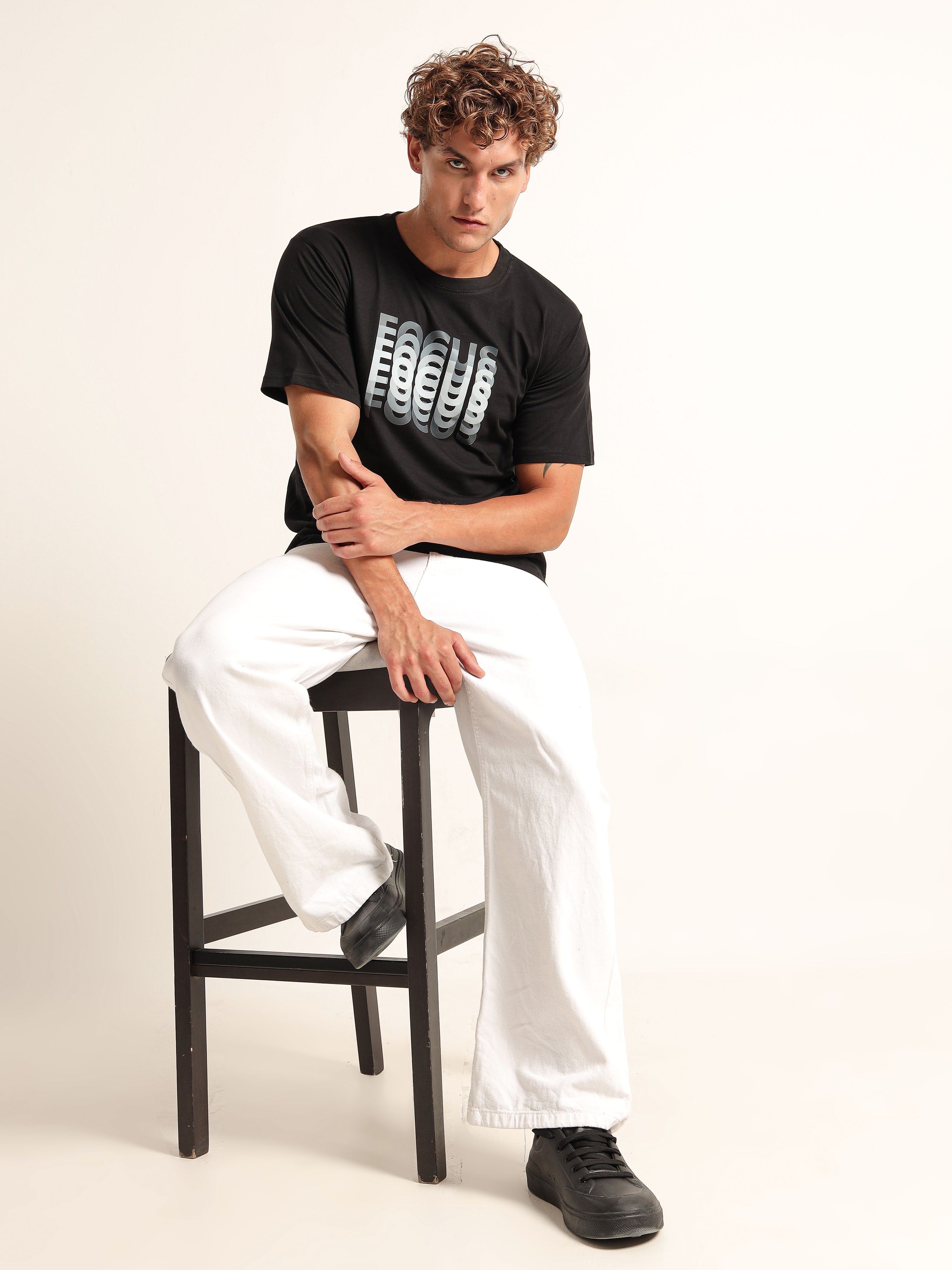Men's Black and Grey Focus Graphic T-Shirt