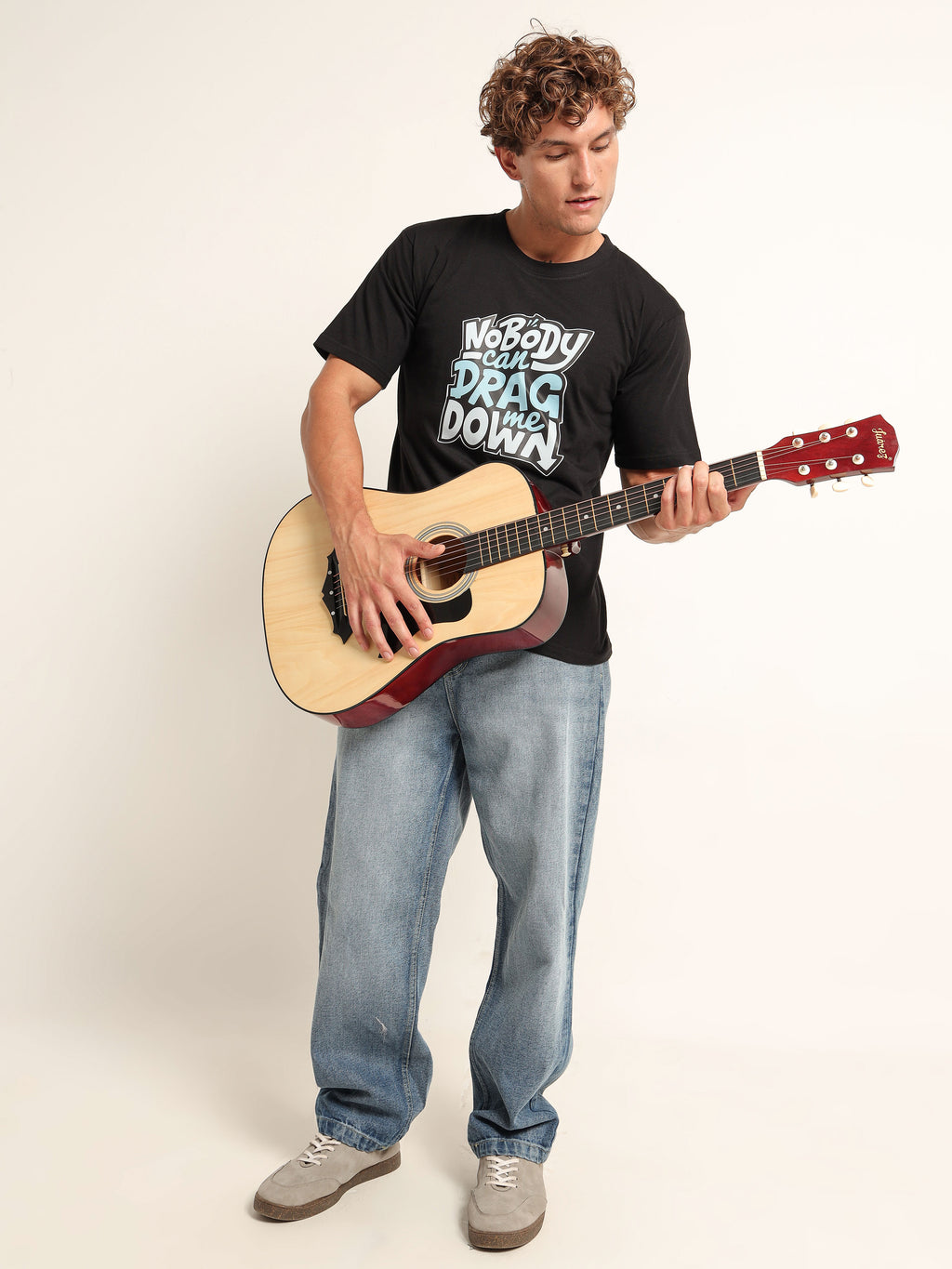 Men's Black and Blue Drag Down Graphic T-Shirt