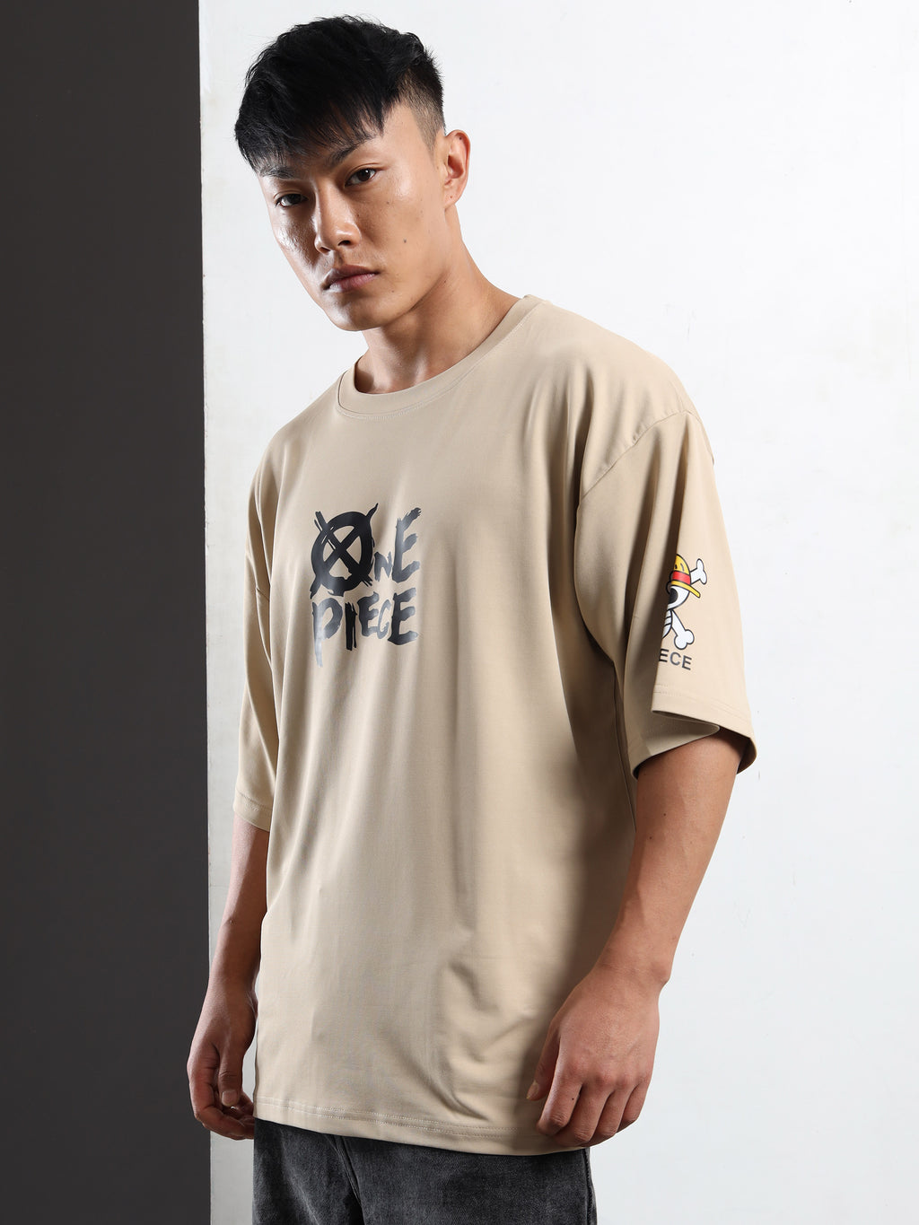 Men's Beige One Piece Straw Hat Arm Oversized T-Shirt