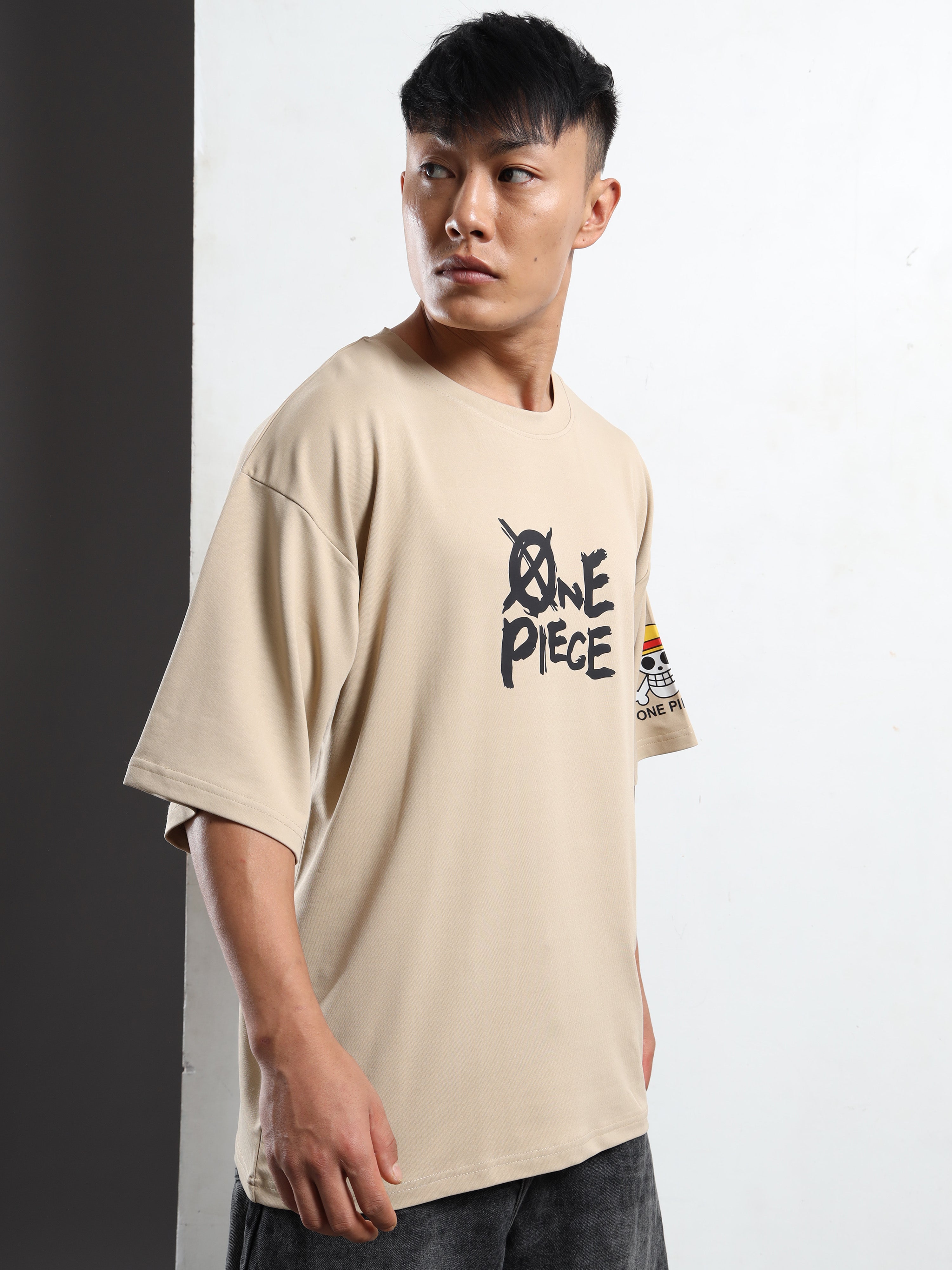 Men's Beige One Piece Straw Hat Arm Oversized T-Shirt