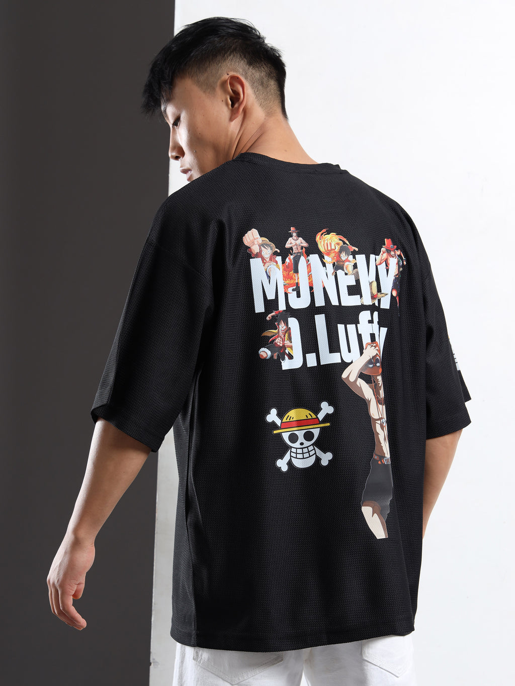 Men Printed Drop-Shoulder Sleeves Applique Oversized T-shirt