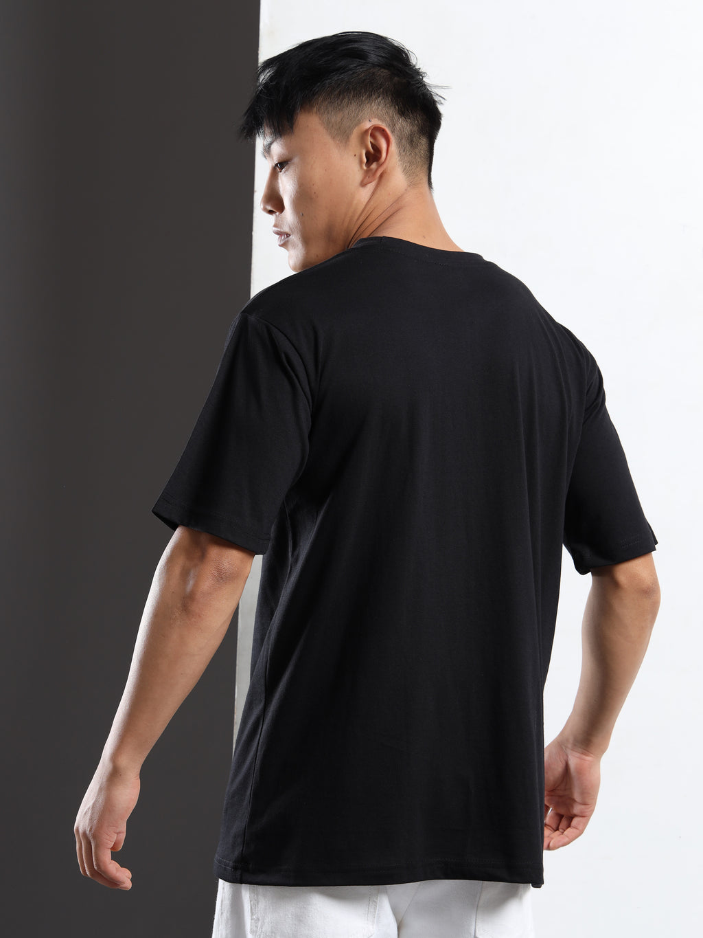 Men's Black and White Faith Script T-Shirt