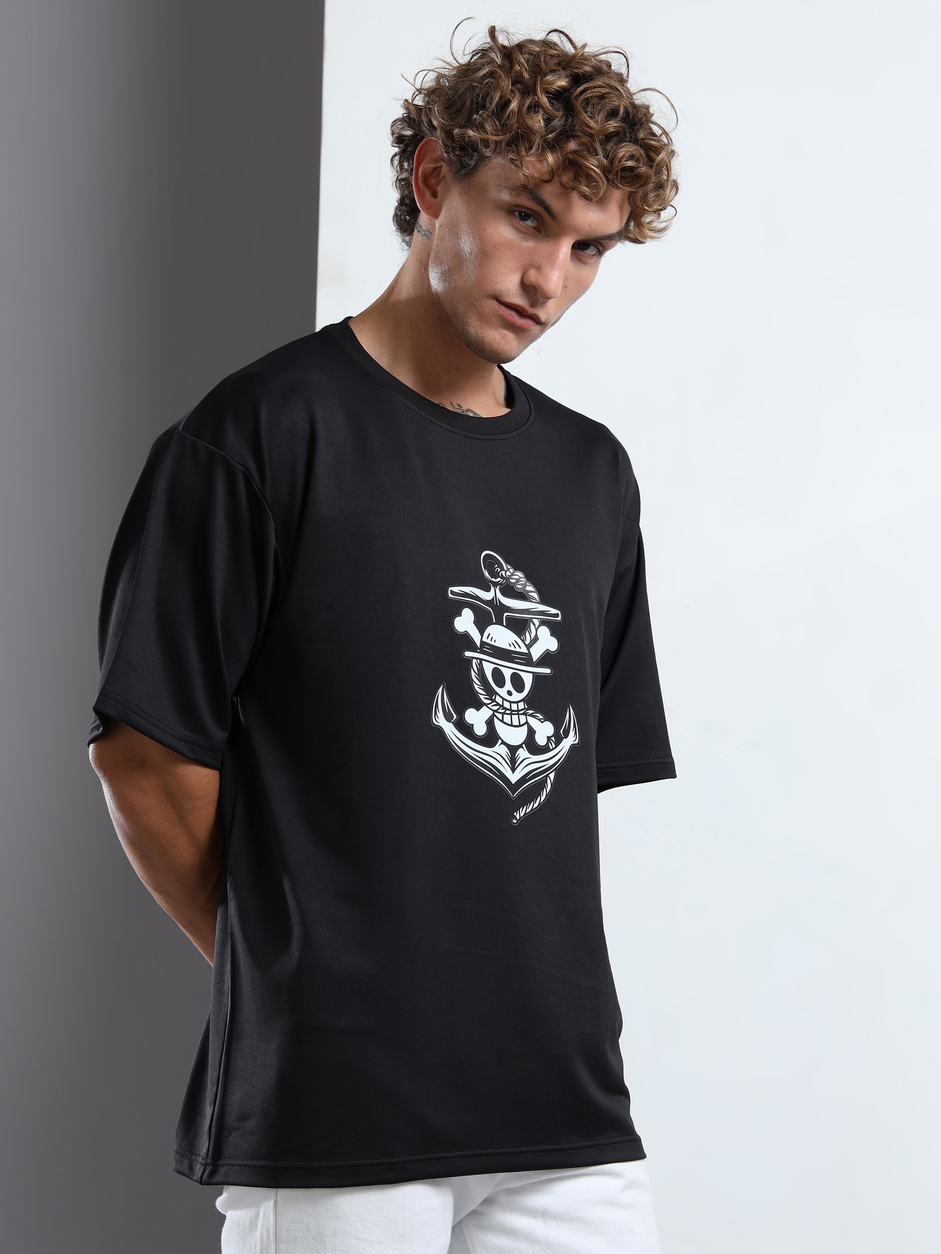 Men's Black One Piece Gear 5 Anchor Oversized T-Shirt