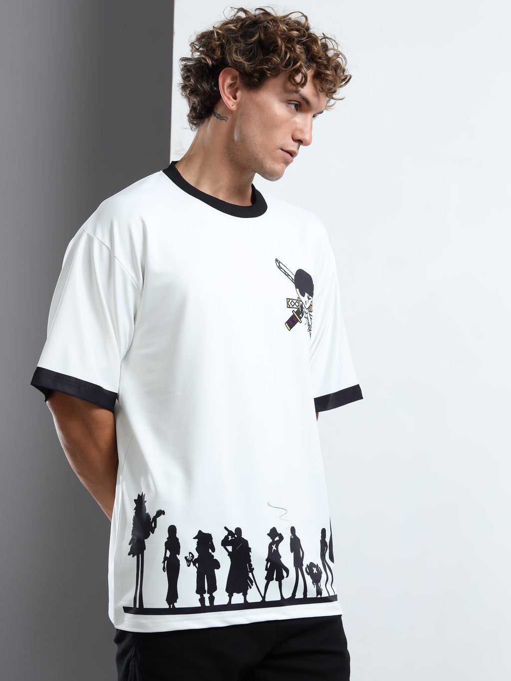Men's White One Piece Straw Hat Pirates Oversized T-Shirt