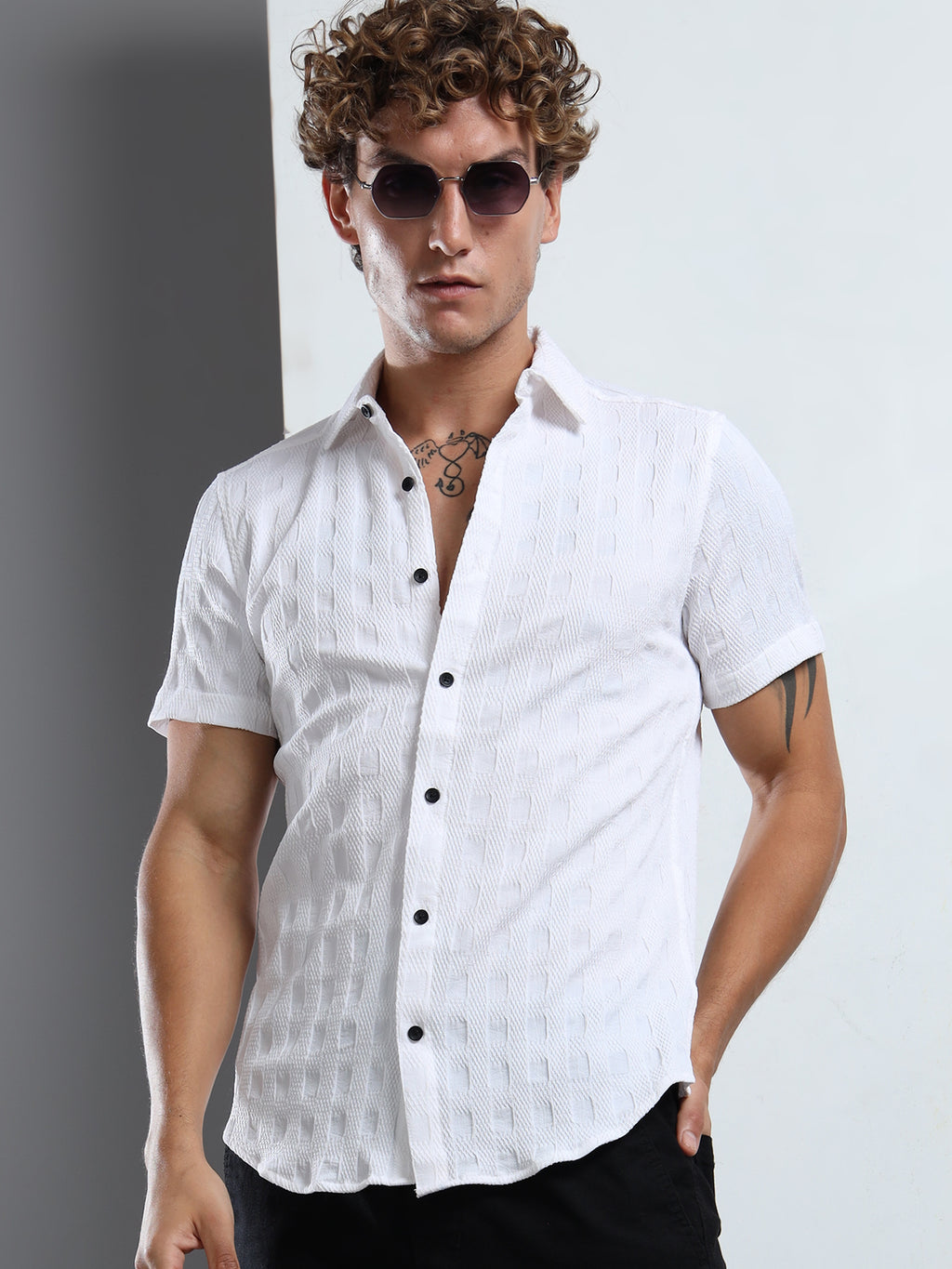 Men's White Patterned Textured Short Sleeve Casual Shirt