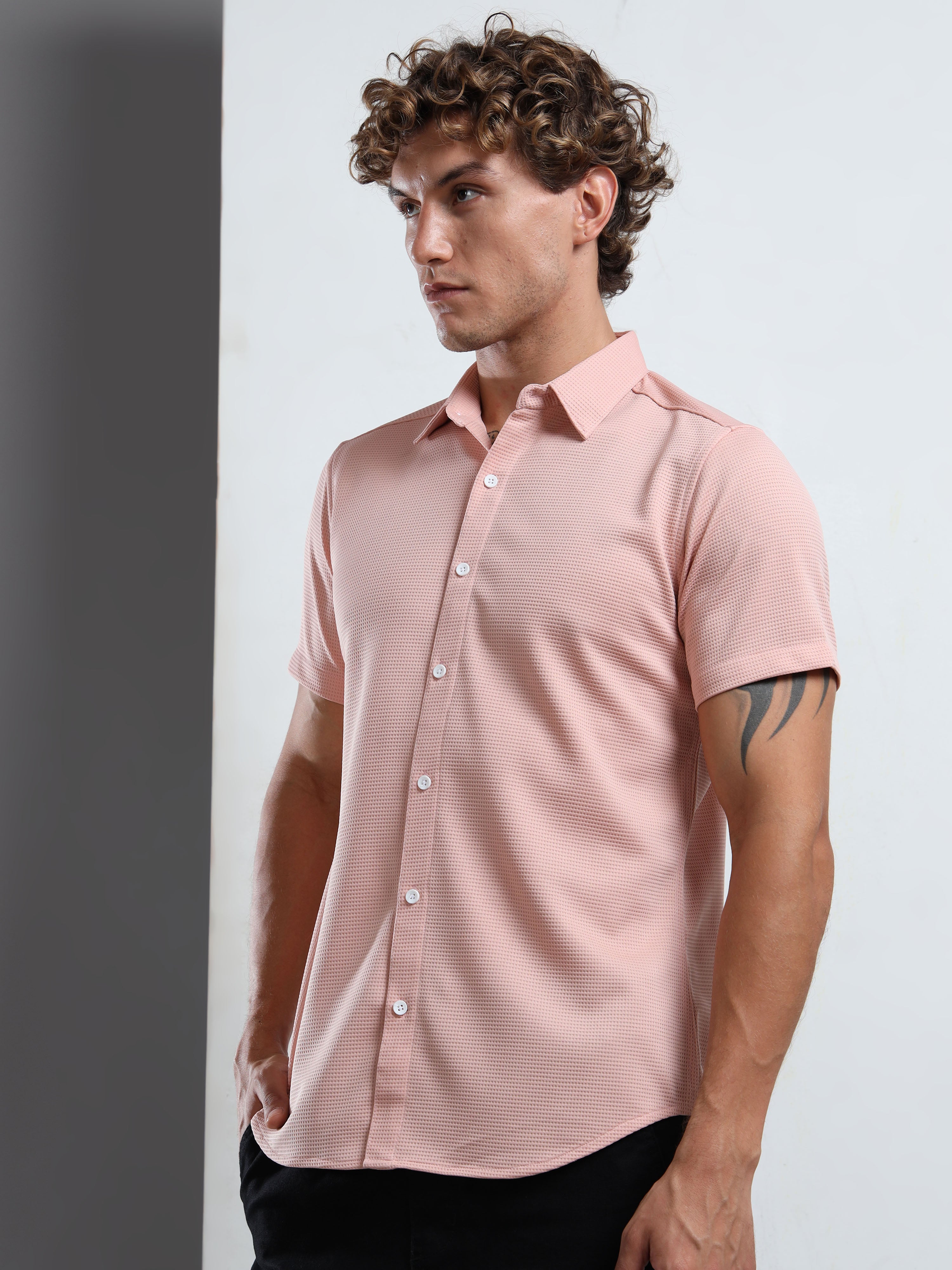 Men's Peach Textured Short Sleeve Casual Shirt