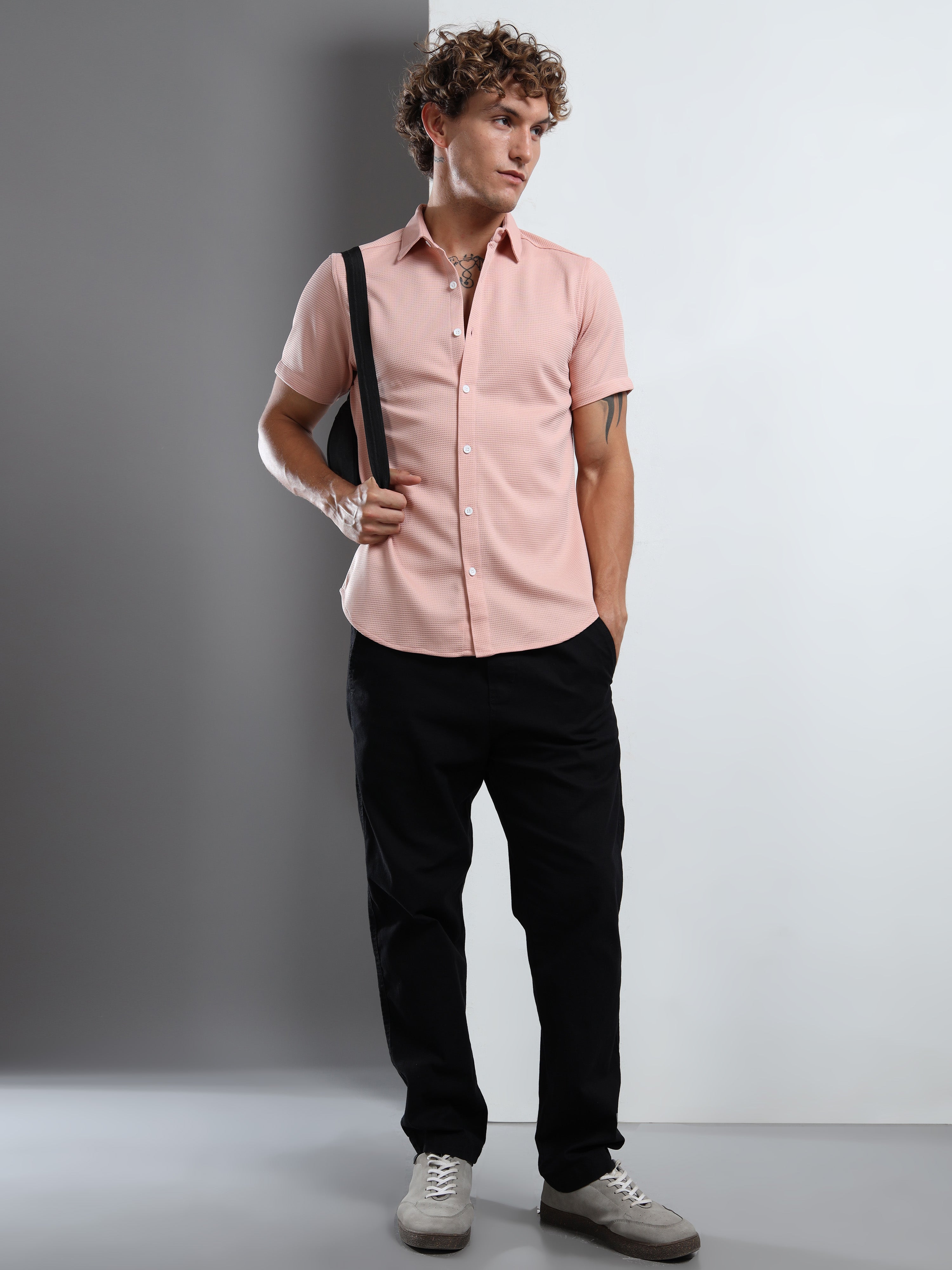 Men's Peach Textured Short Sleeve Casual Shirt