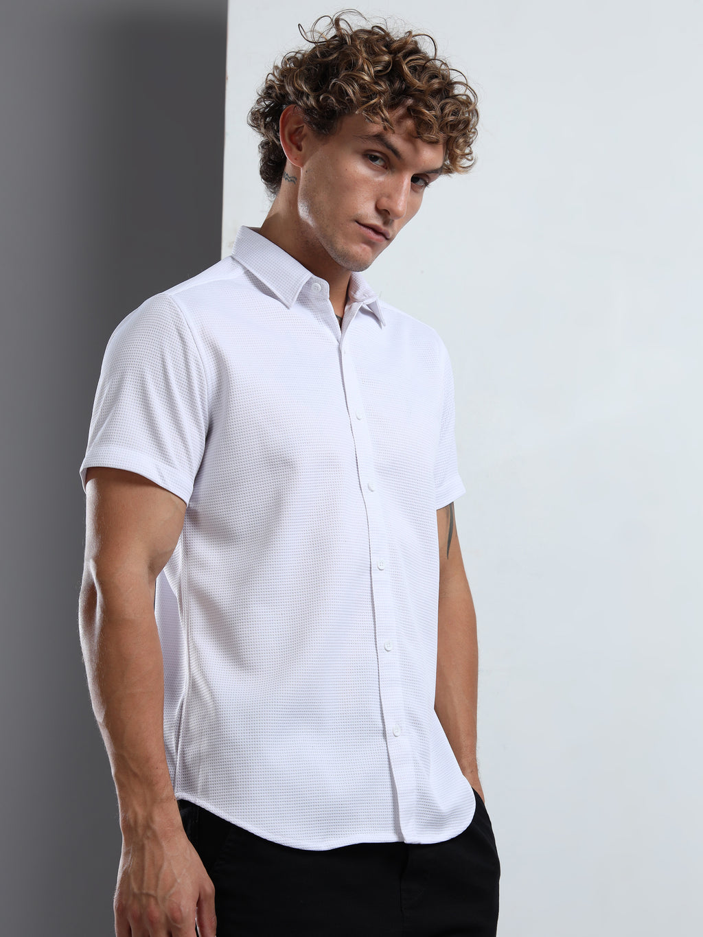 Men's White Textured Short Sleeve Casual Shirt