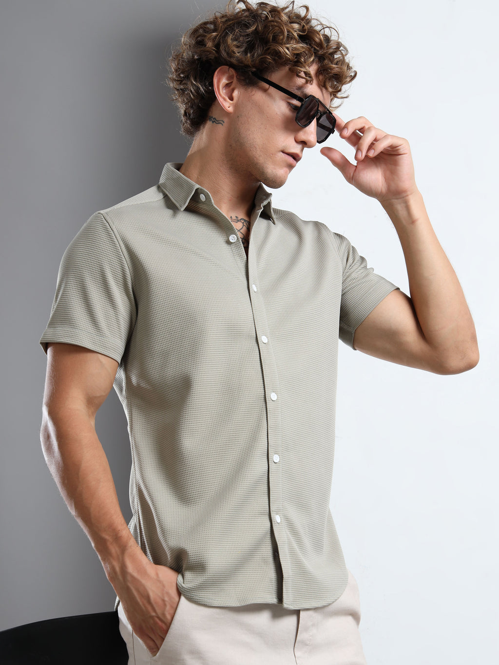 Men's Olive Green Textured Short Sleeve Casual Shirt