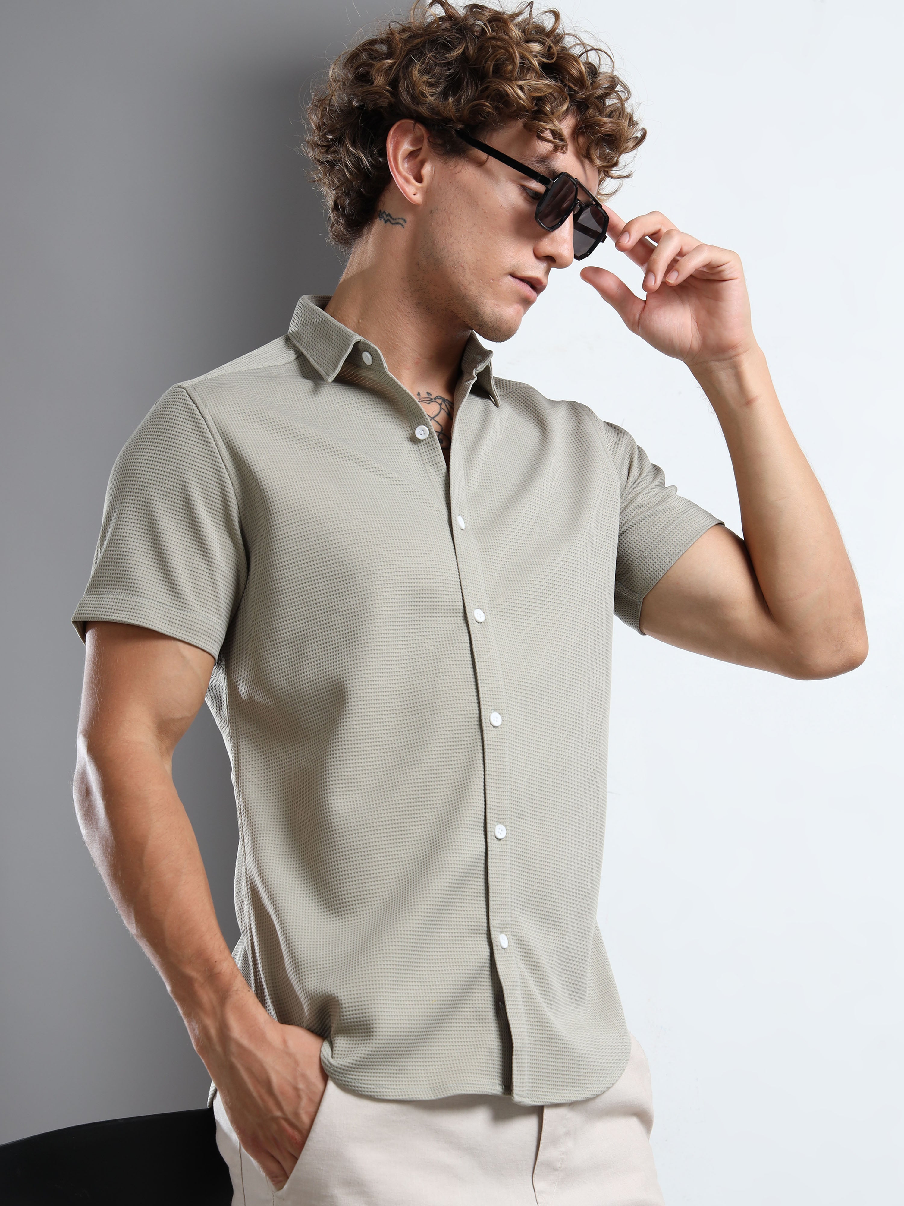 Men's Olive Green Textured Short Sleeve Casual Shirt