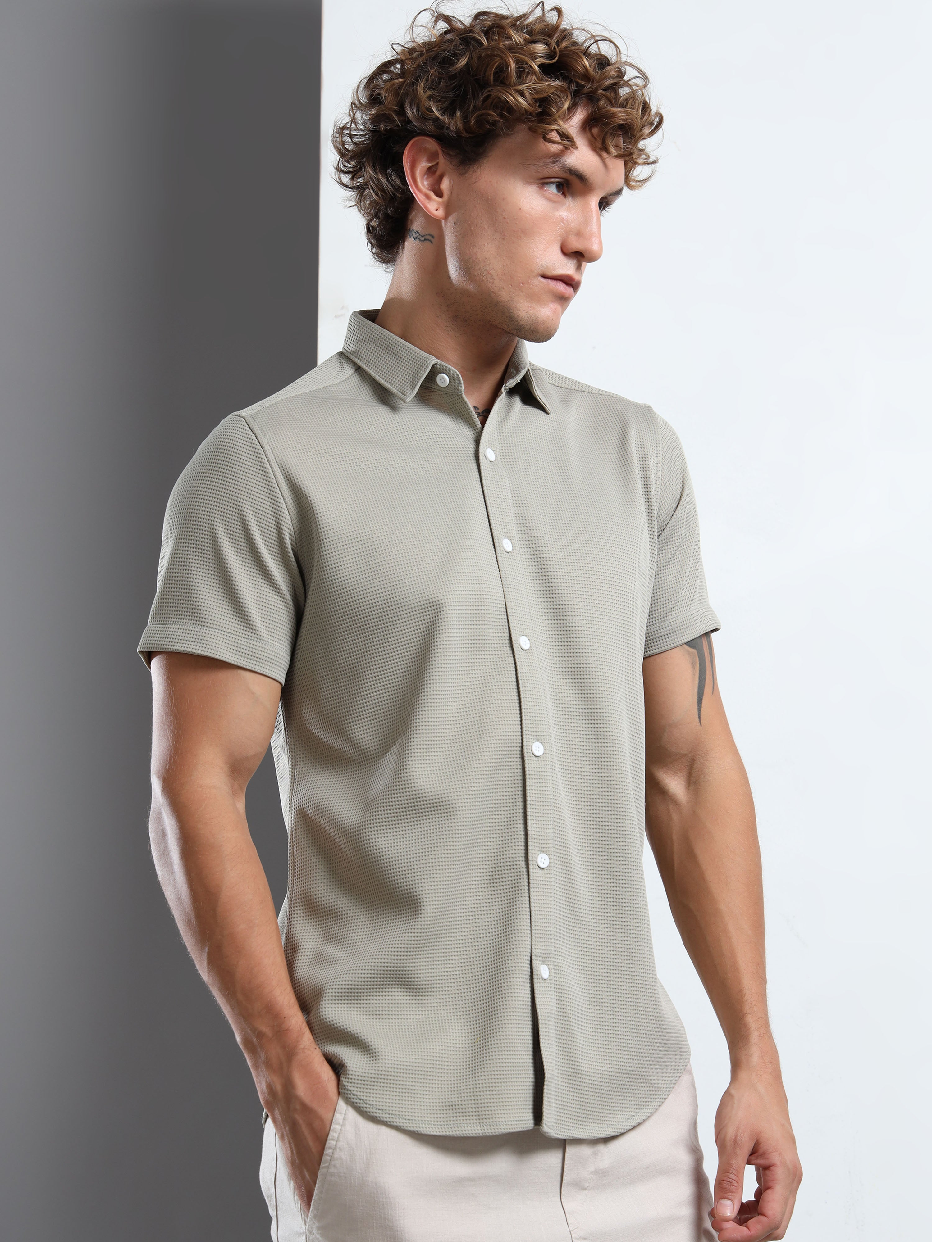 Men's Olive Green Textured Short Sleeve Casual Shirt