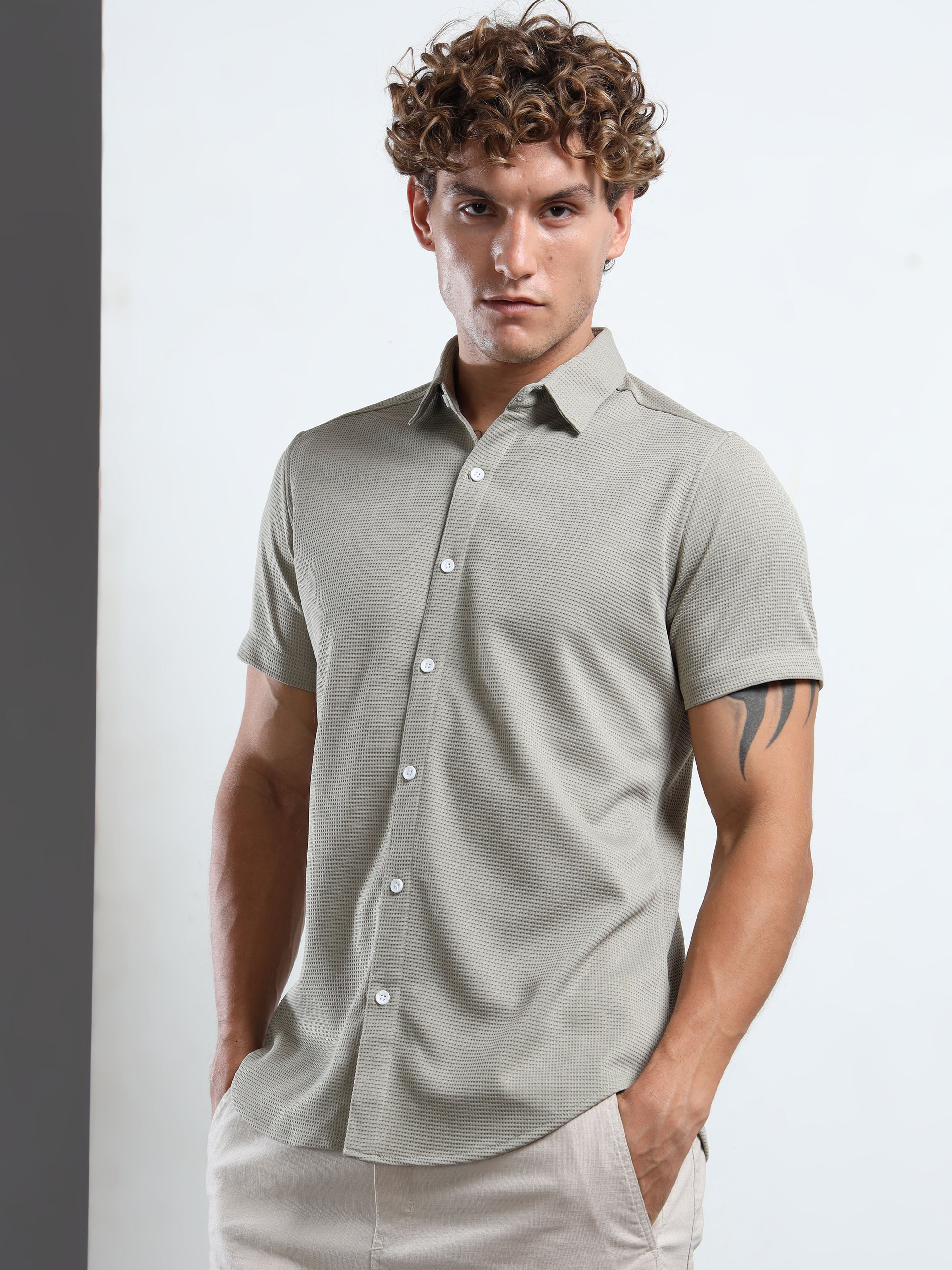 Men's Olive Green Textured Short Sleeve Casual Shirt