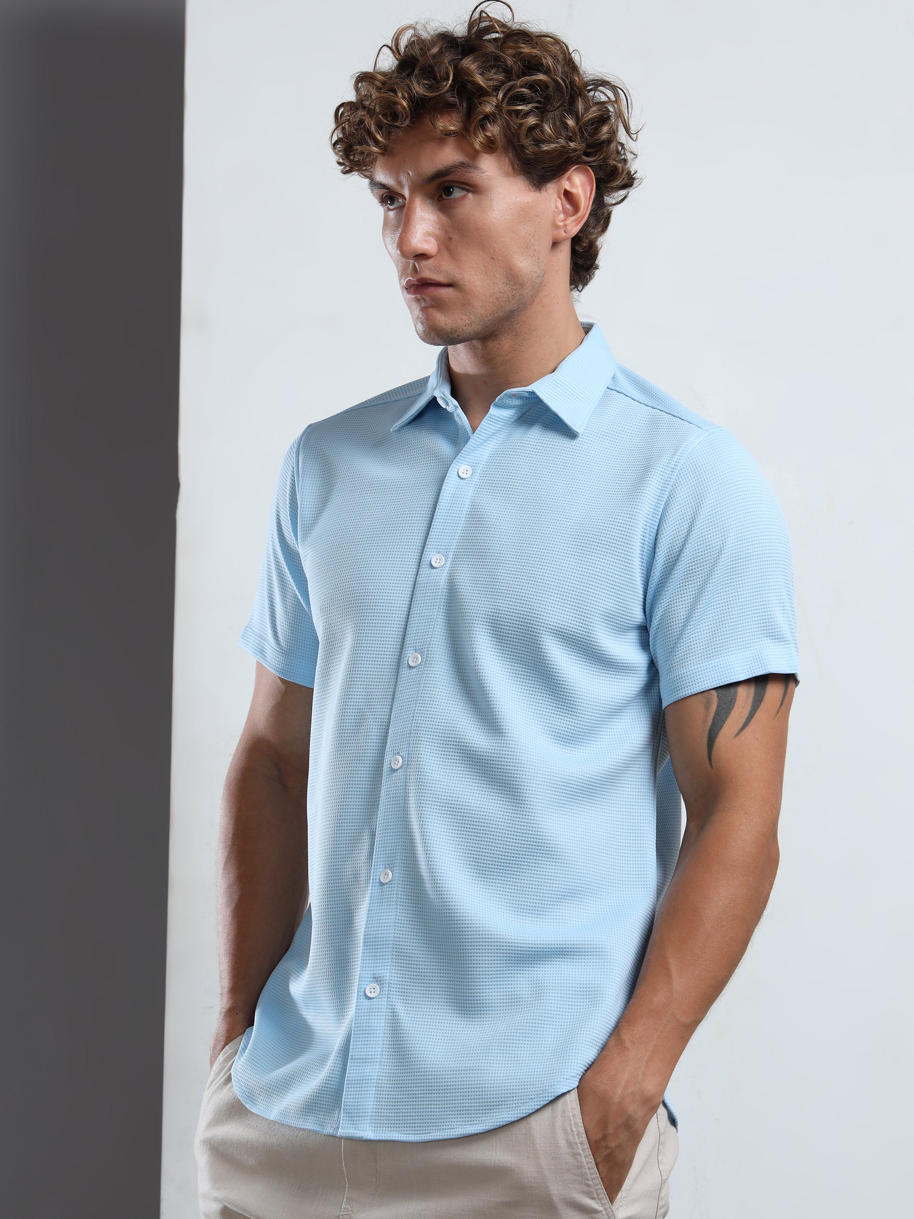 Men's Sky Blue Textured Short Sleeve Casual Shirt