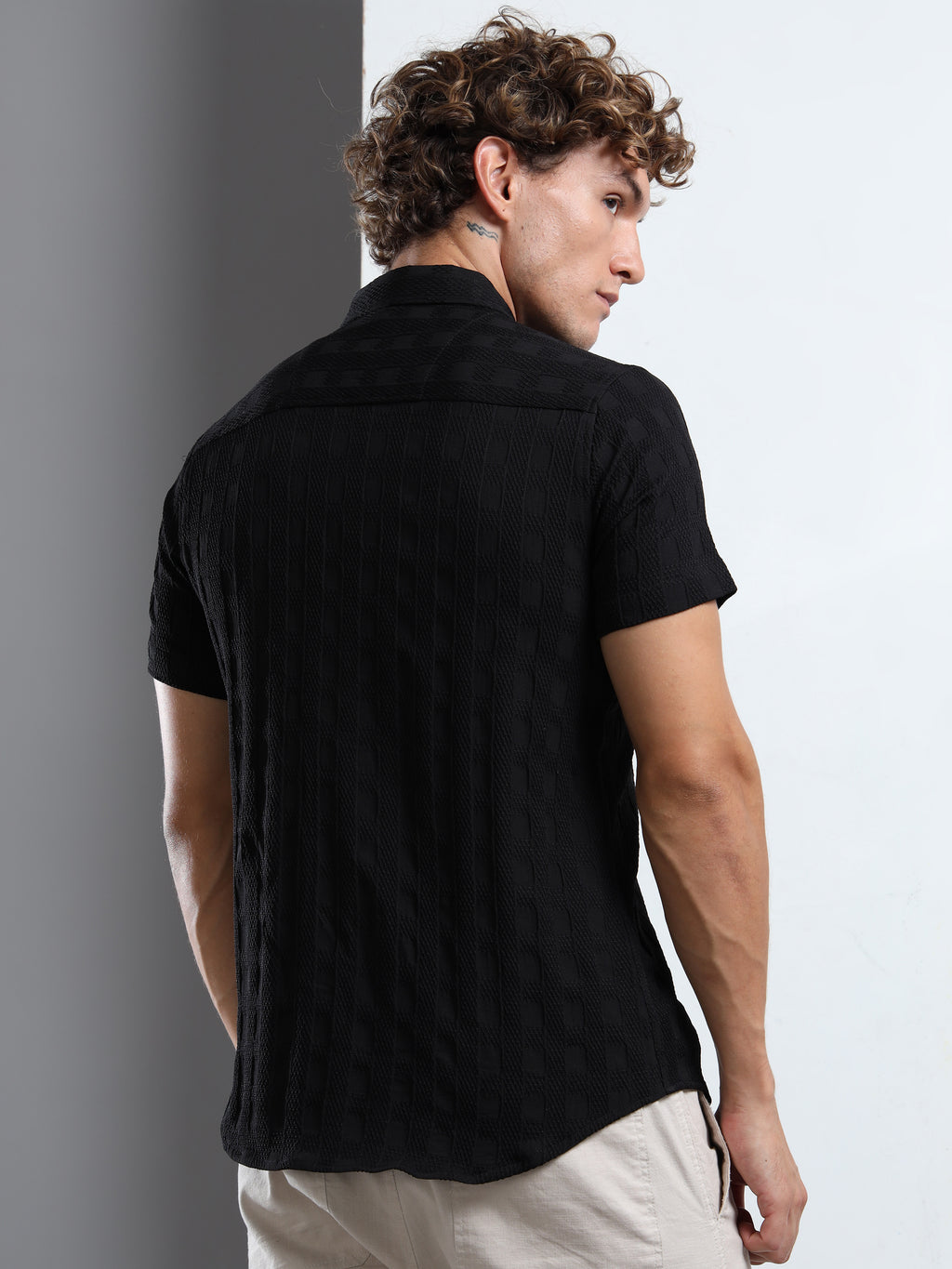 Men's Black Patterned Textured Short Sleeve Casual Shirt