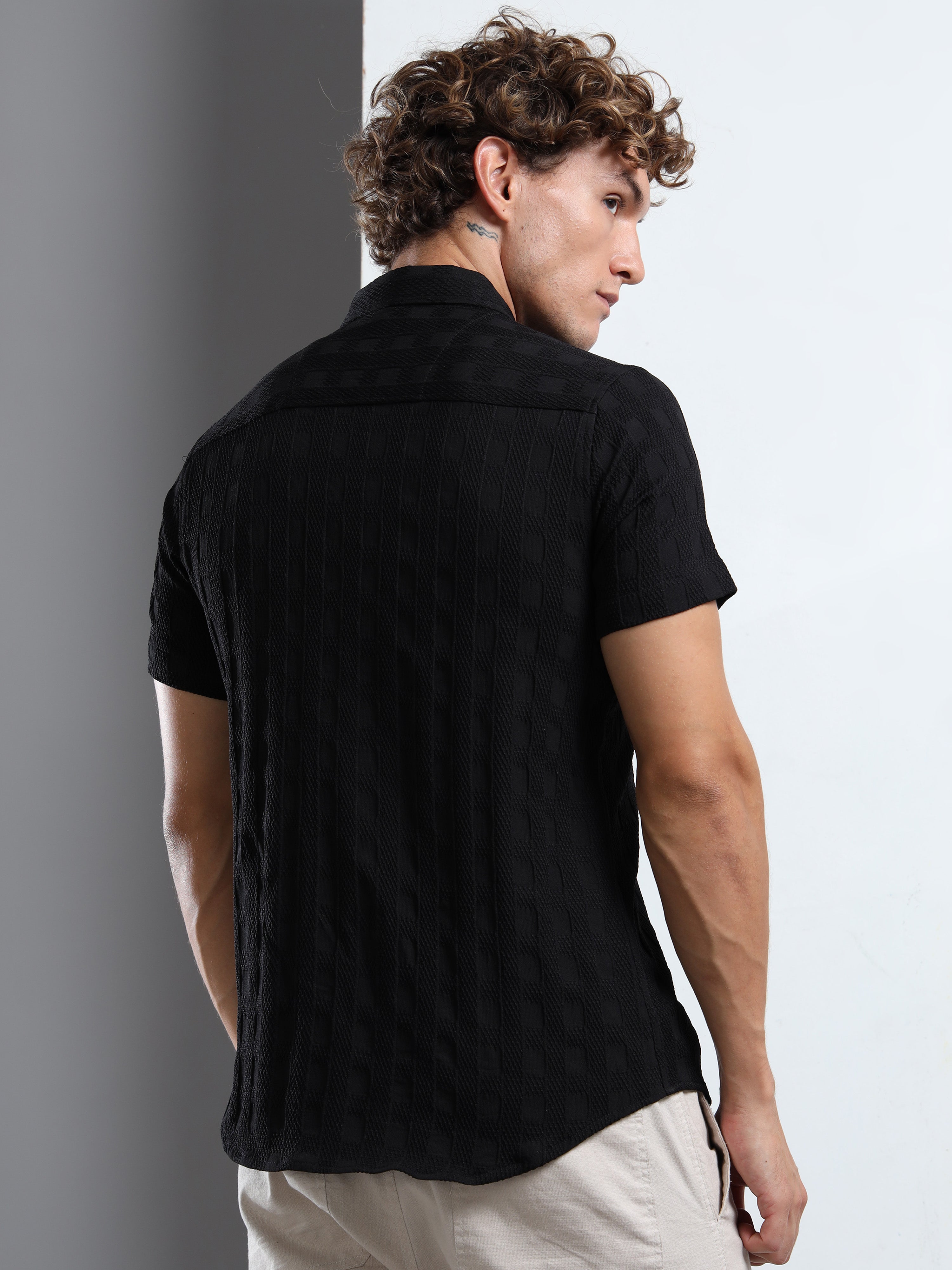 Men's Black Patterned Textured Short Sleeve Casual Shirt