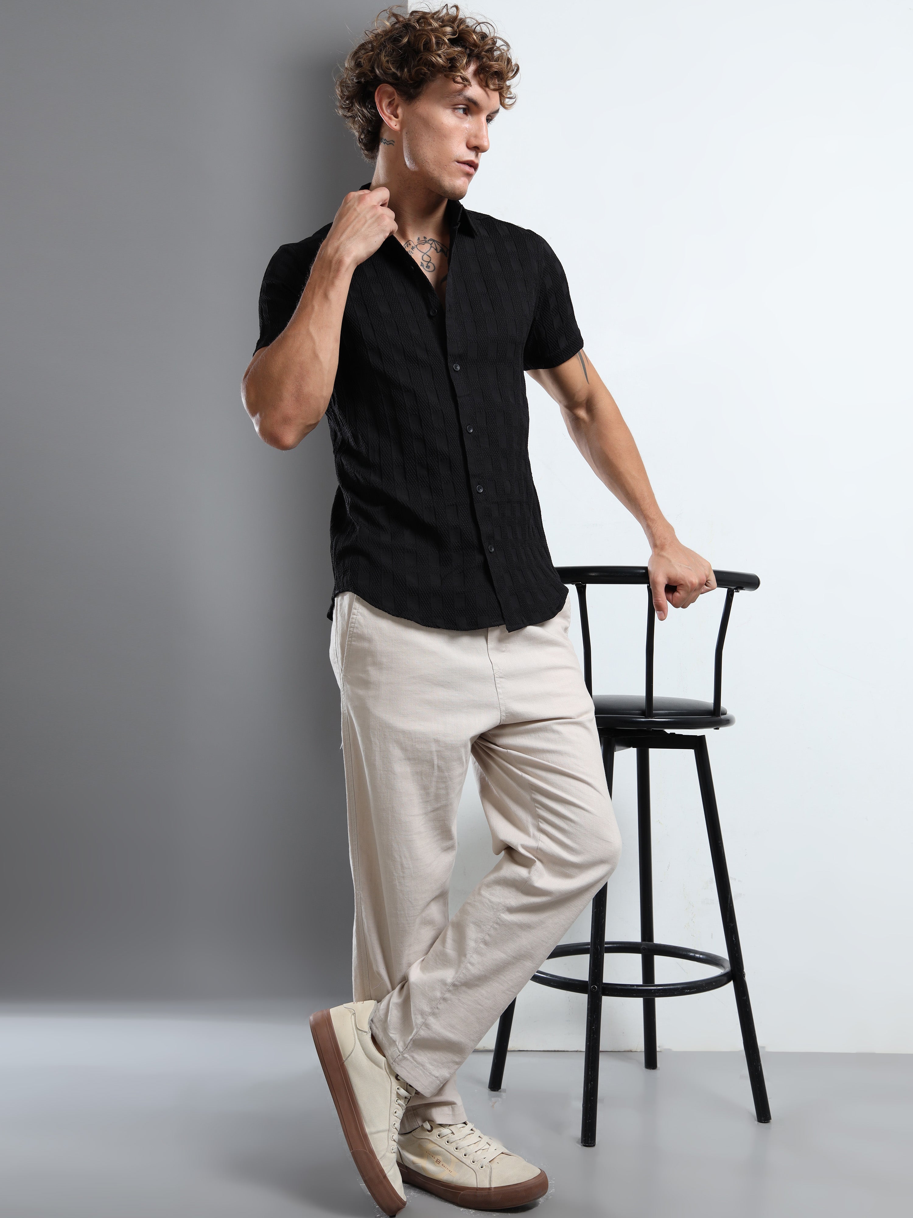 Men's Black Patterned Textured Short Sleeve Casual Shirt