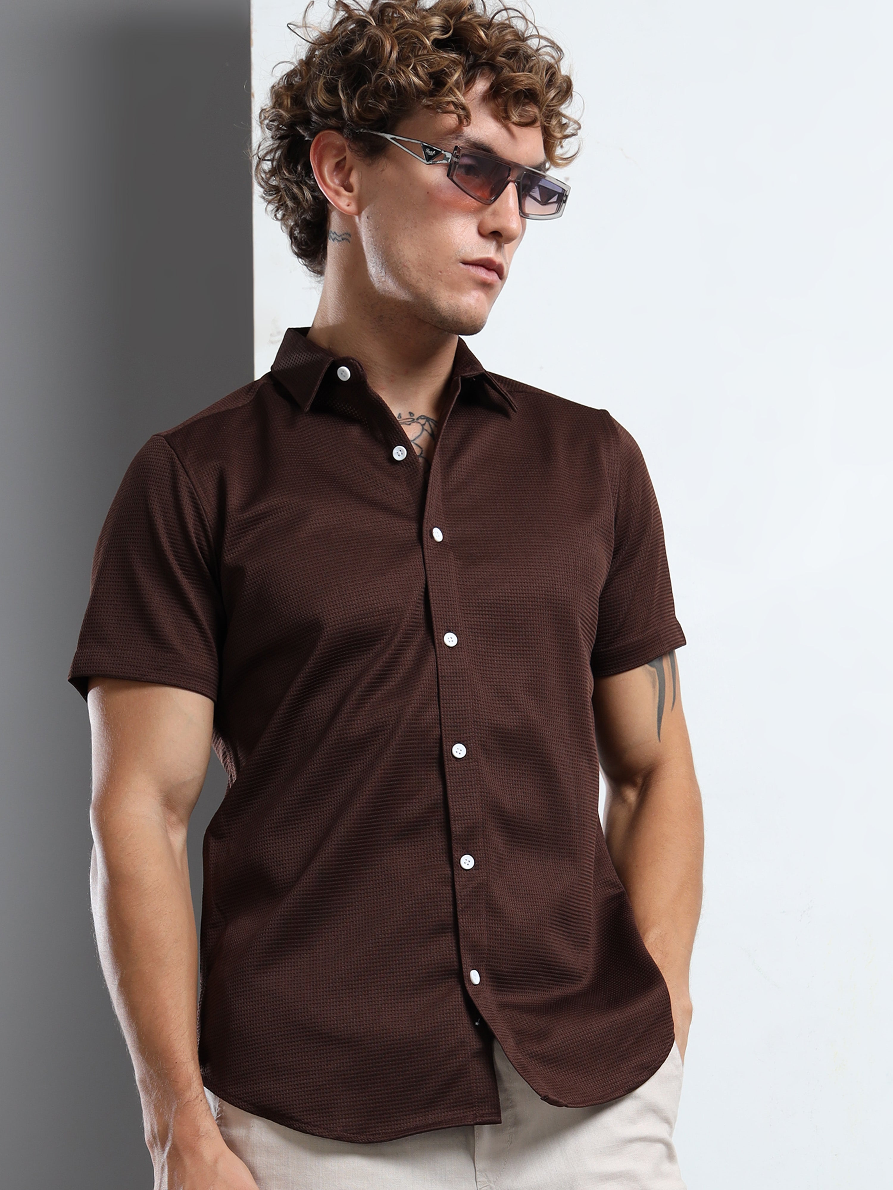 Men's Coffee Textured Short Sleeve Casual Shirt