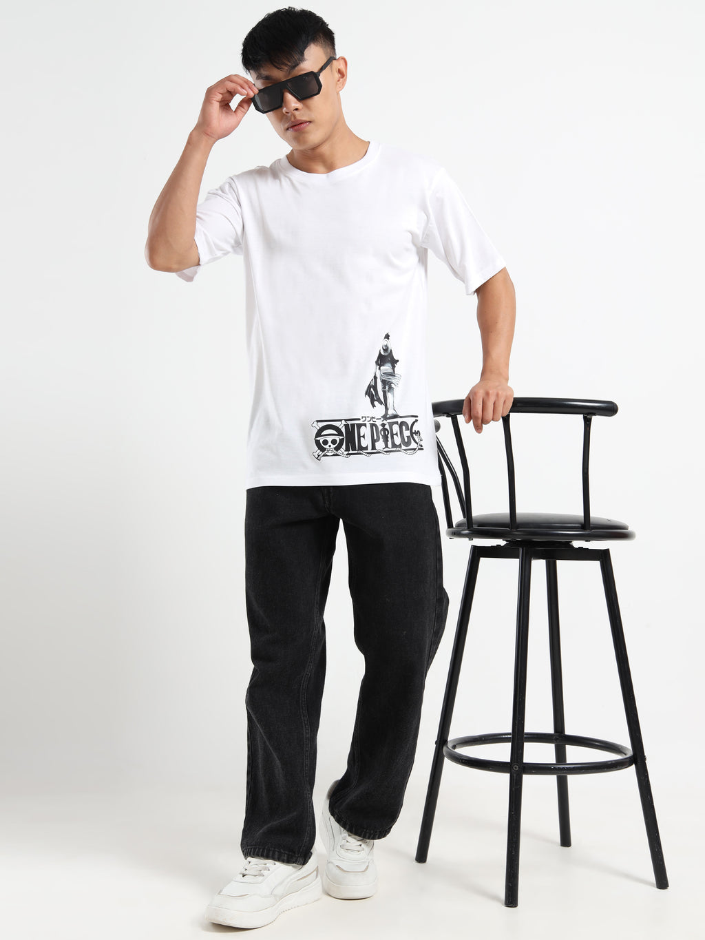 Men's White One Piece Luffy Character Graphic T-Shirt