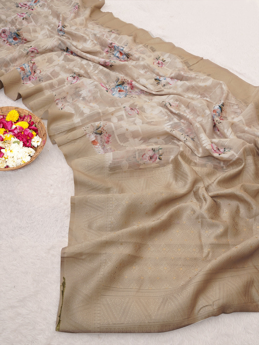 Lakhnavi Cream Cotton Digital Floral Printed Saree