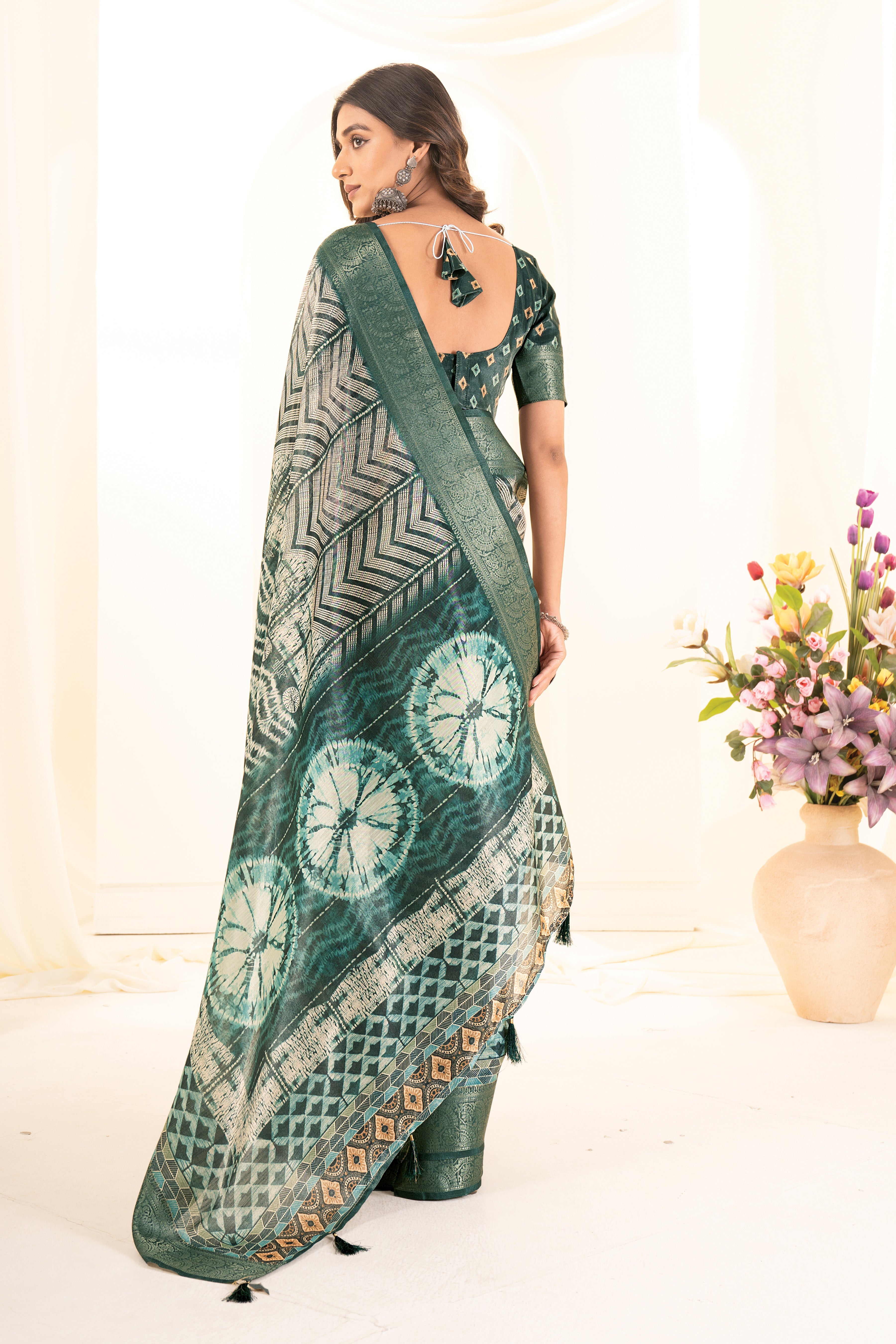 Bottle Green Digital Geometric & Tie-Dye Print Tusser Silk Saree