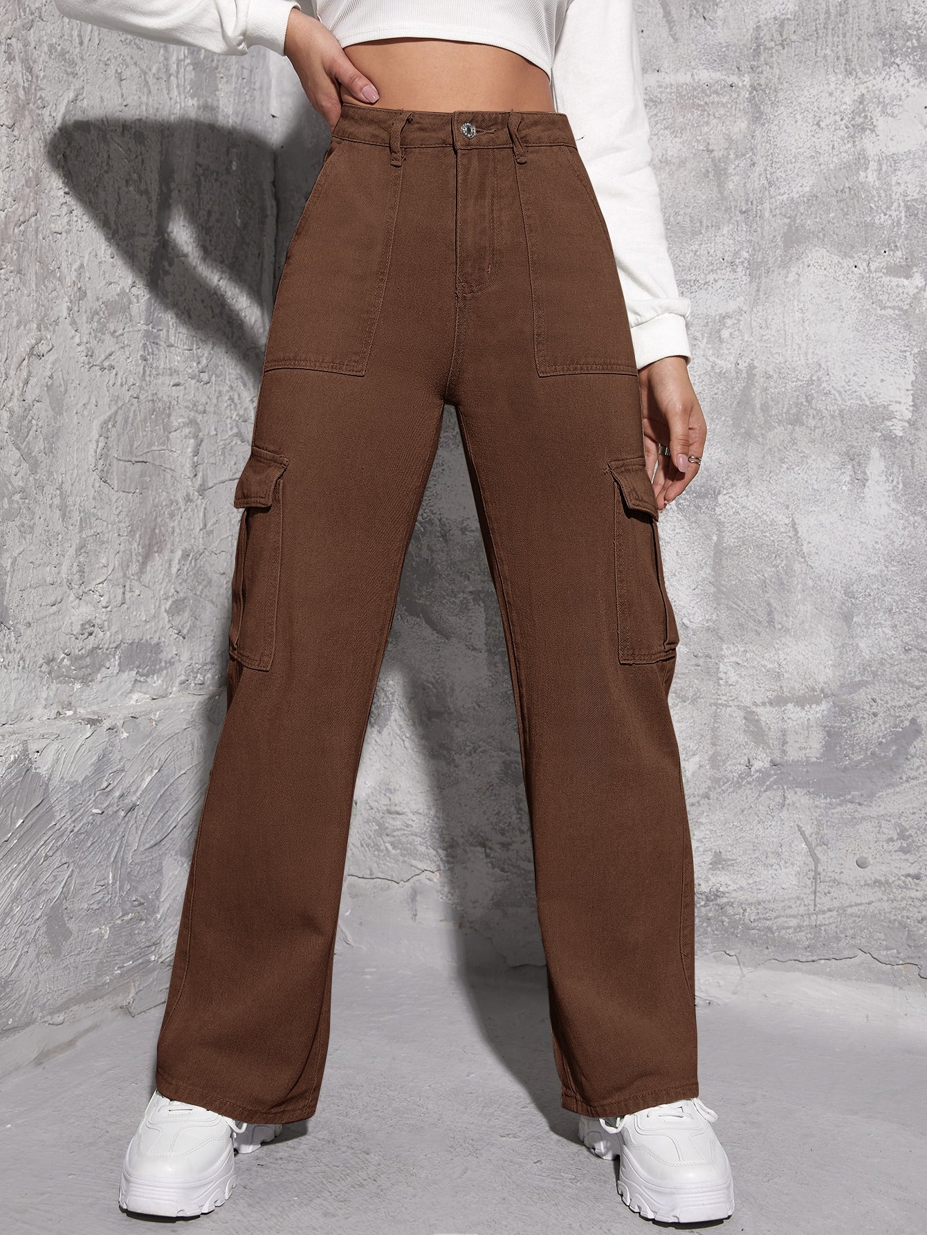 Women Straight Fit Mid-Rise Cargo Brown Jeans
