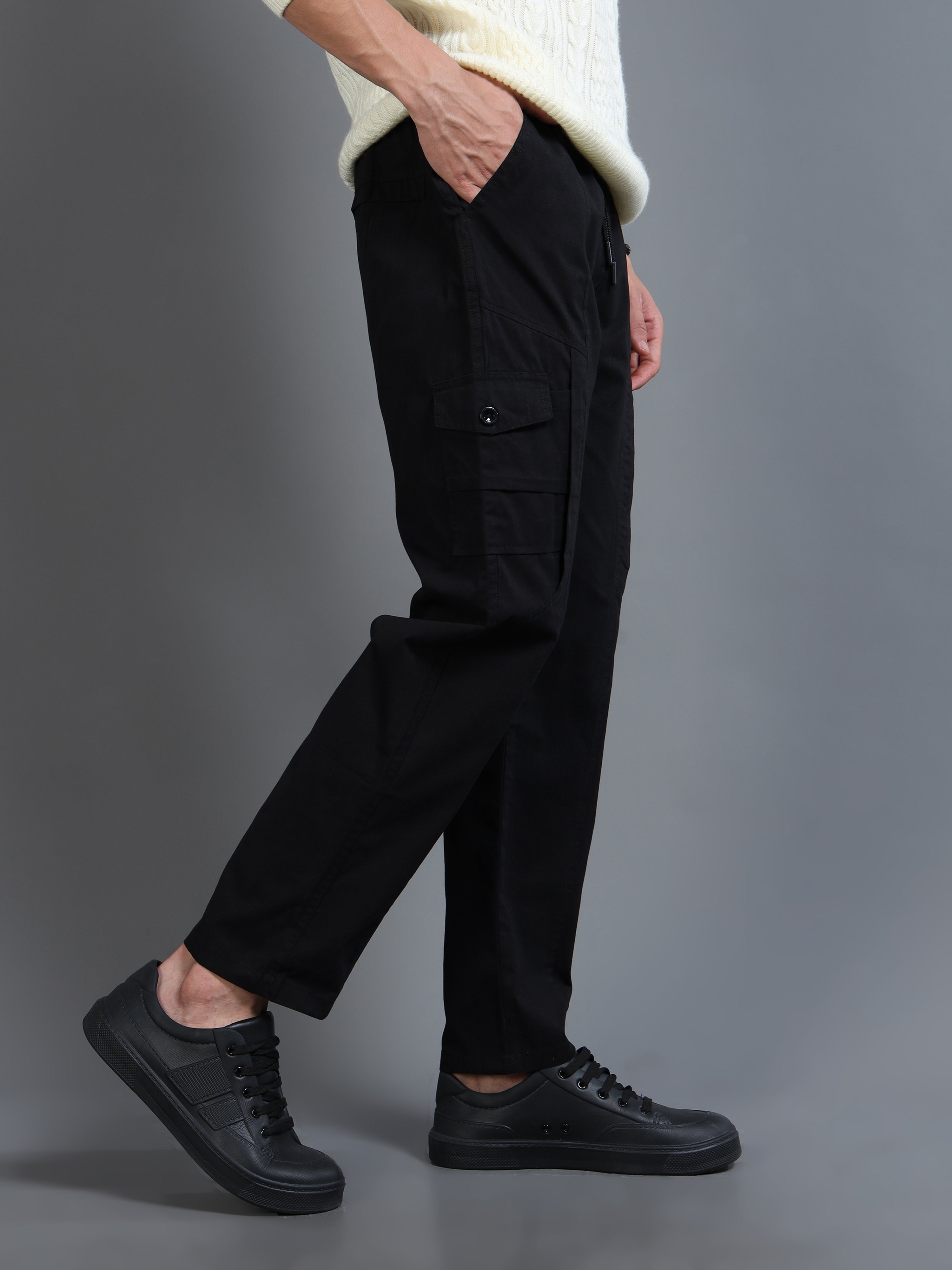 Men Slim Fit Black Cargo Trousers