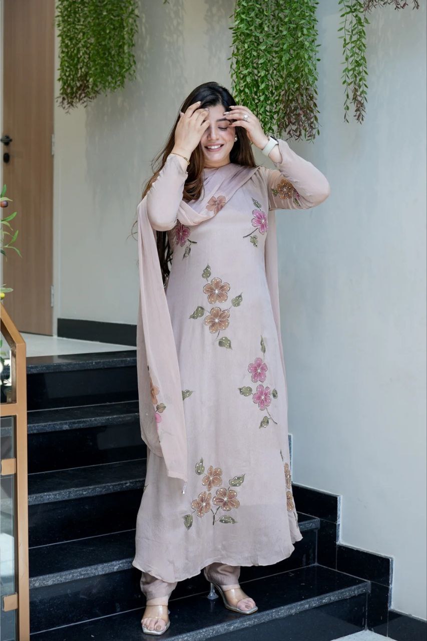 Floral Printed Regular Kurta With Churidar & Dupatta