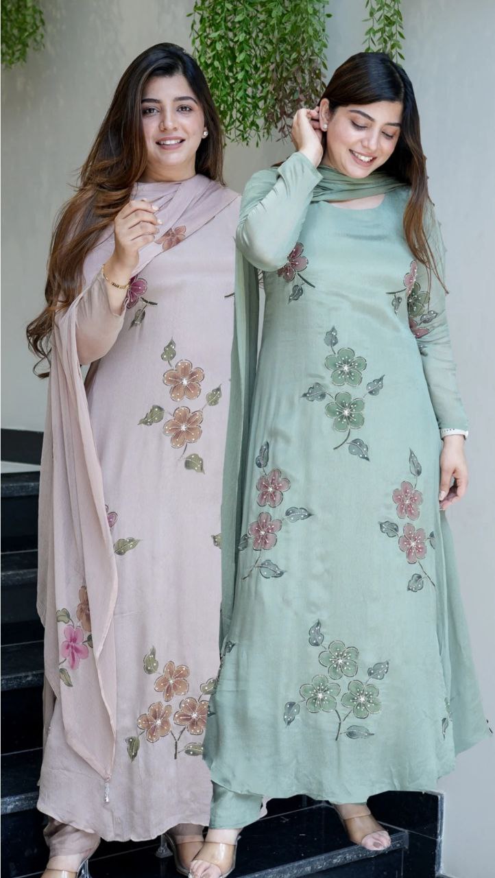 Floral Printed Regular Kurta With Churidar & Dupatta