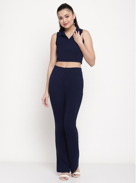 Women Navy Blue Ribbed Sleeveless Collared Crop Top