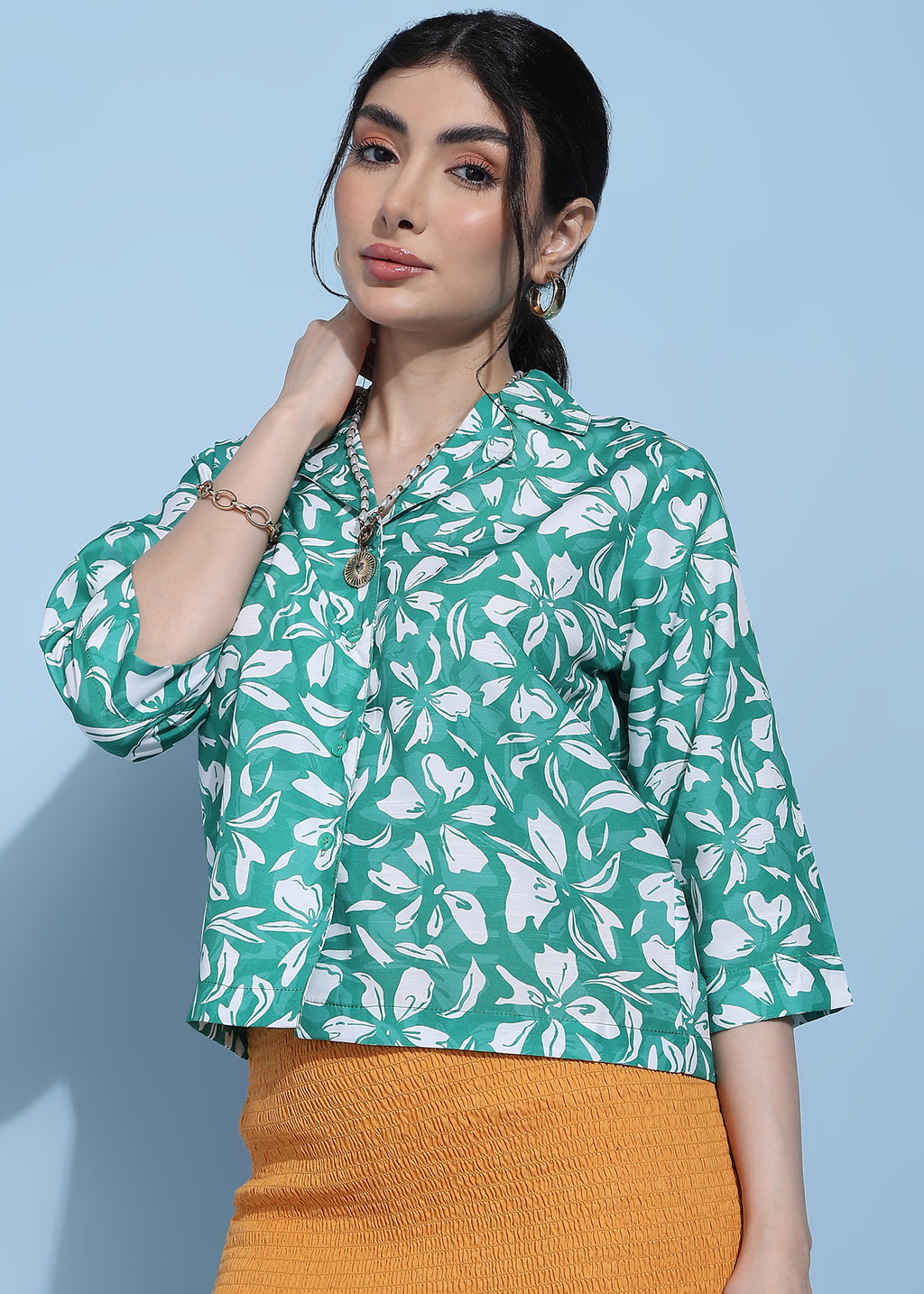Women Green Floral Printed Half Sleeve Shirt Top