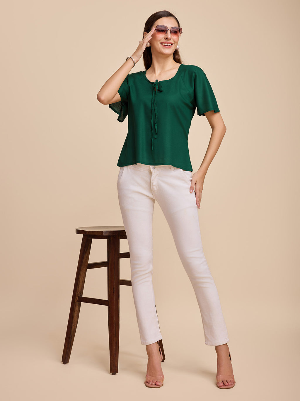 Women Green Keyhole Neck Bell Short Sleeve Solid Top