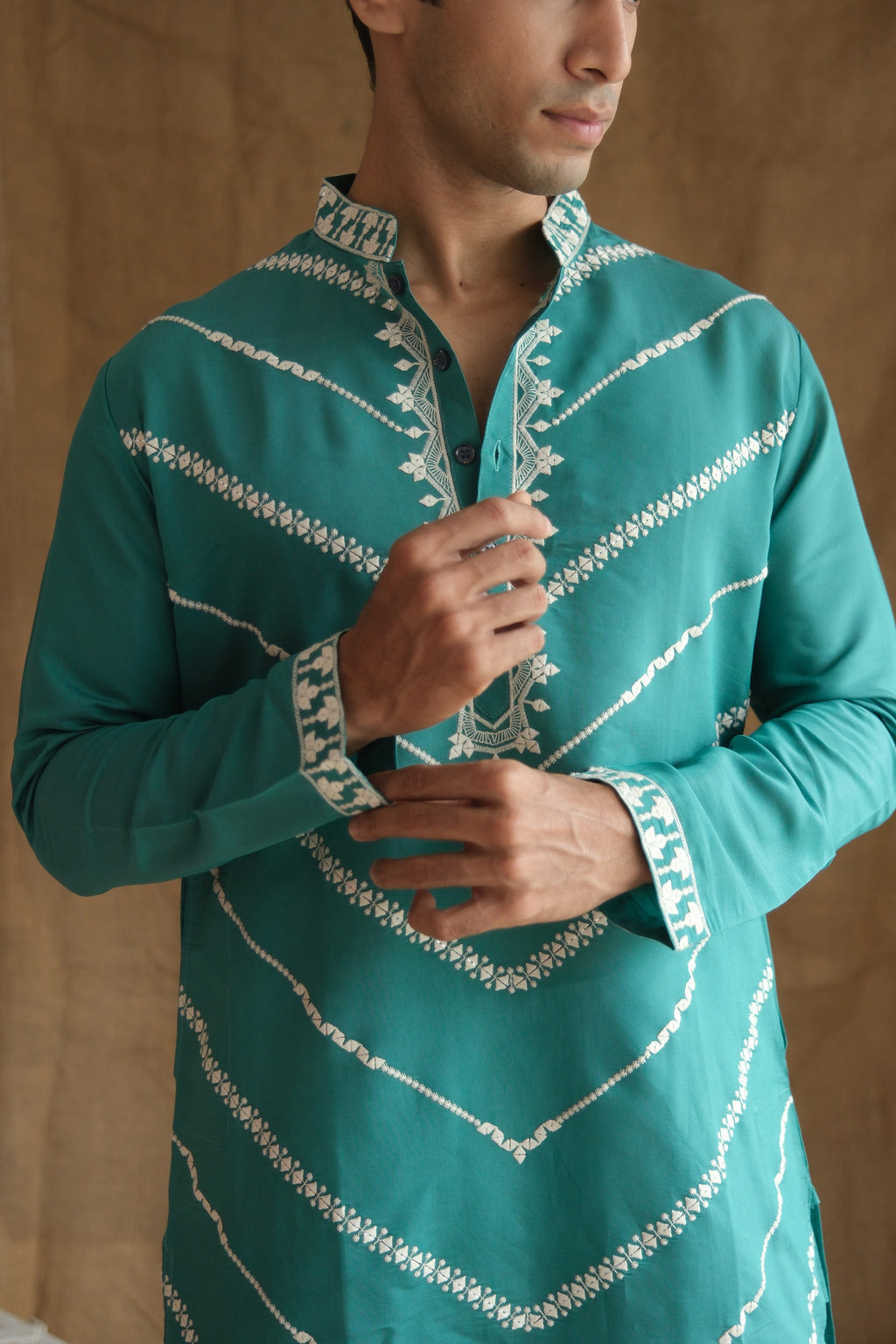 Men's Rama Leheriya Embroidered Sequined Cotton Silk Kurta