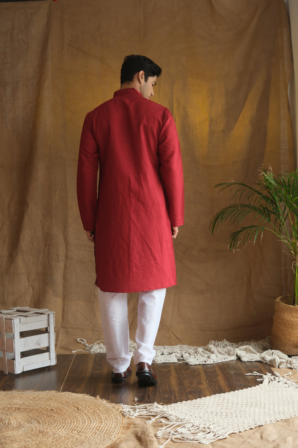 Men's Maroon Geometric Printed Sequinned Cotton Kurta