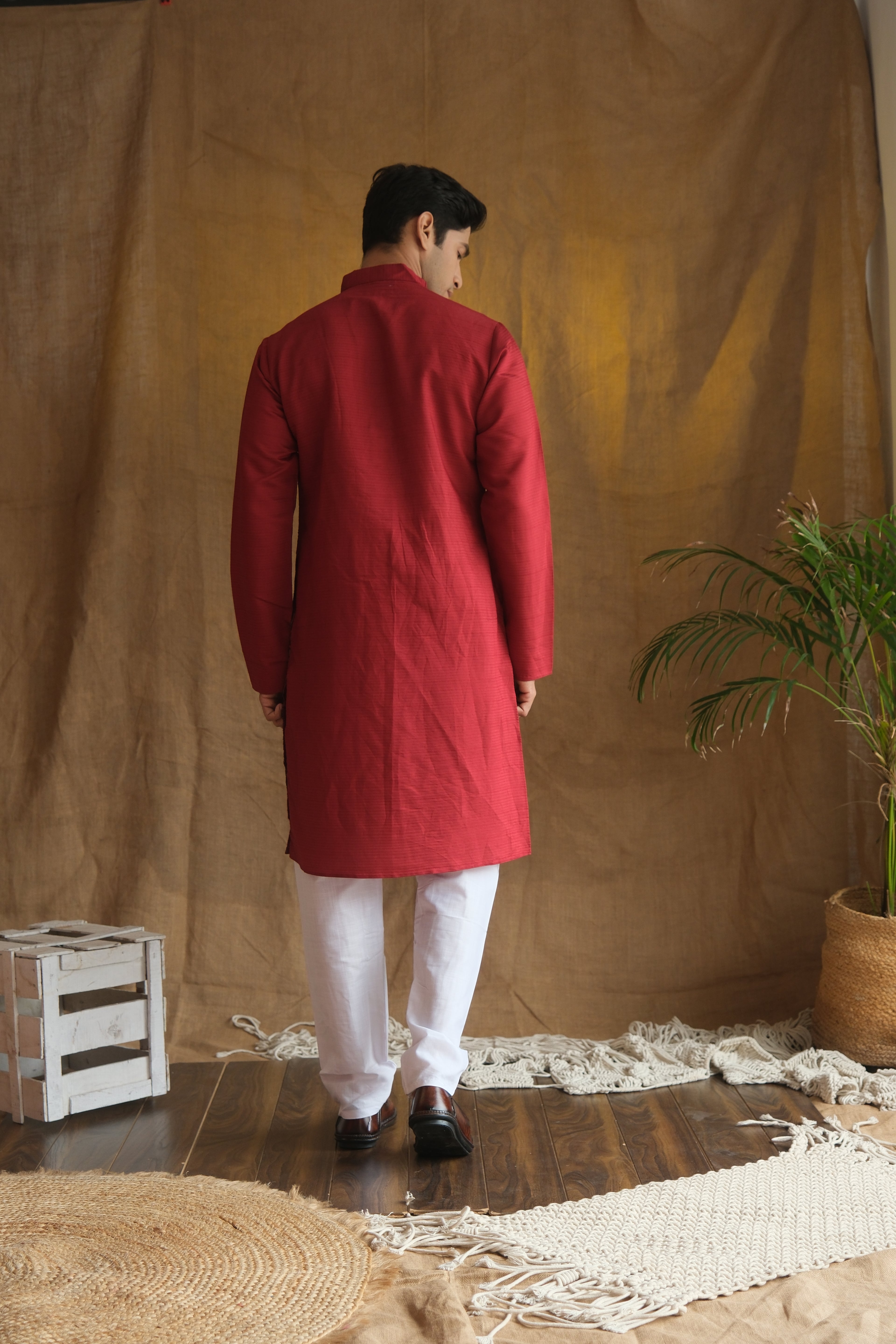 Men's Maroon Geometric Printed Sequinned Cotton Kurta