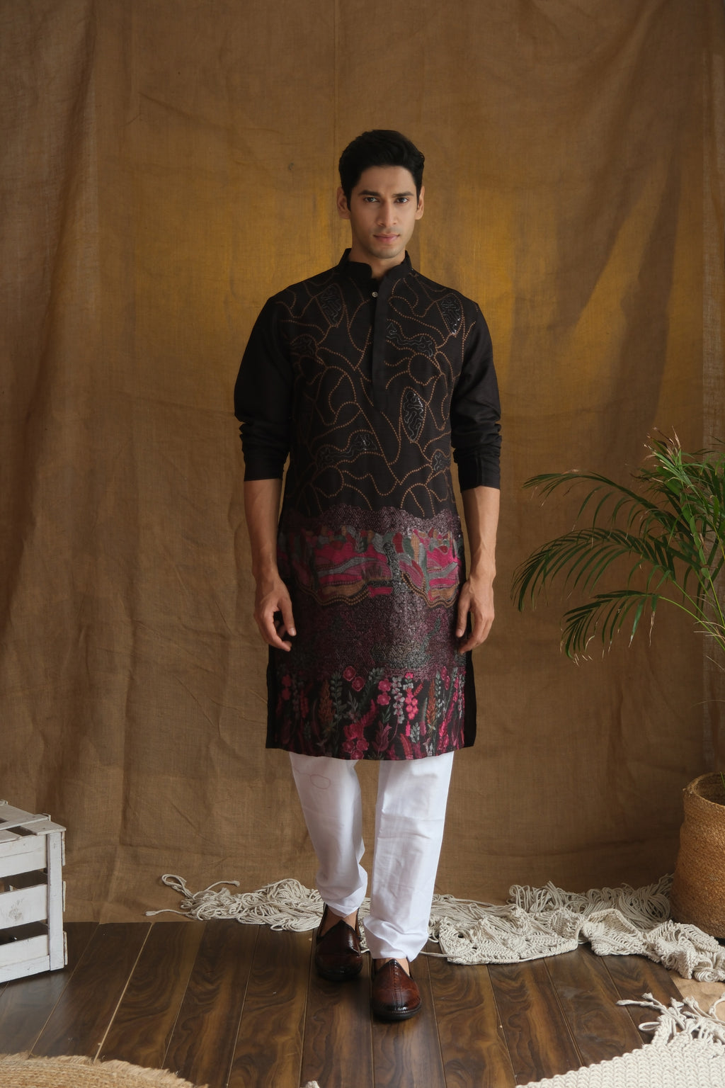 Men's Black Geometric Printed Sequinned Cotton Kurta