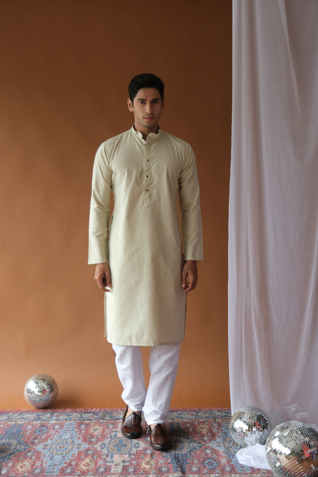 Men's Pista Green Solid Festive Cotton Straight Kurta