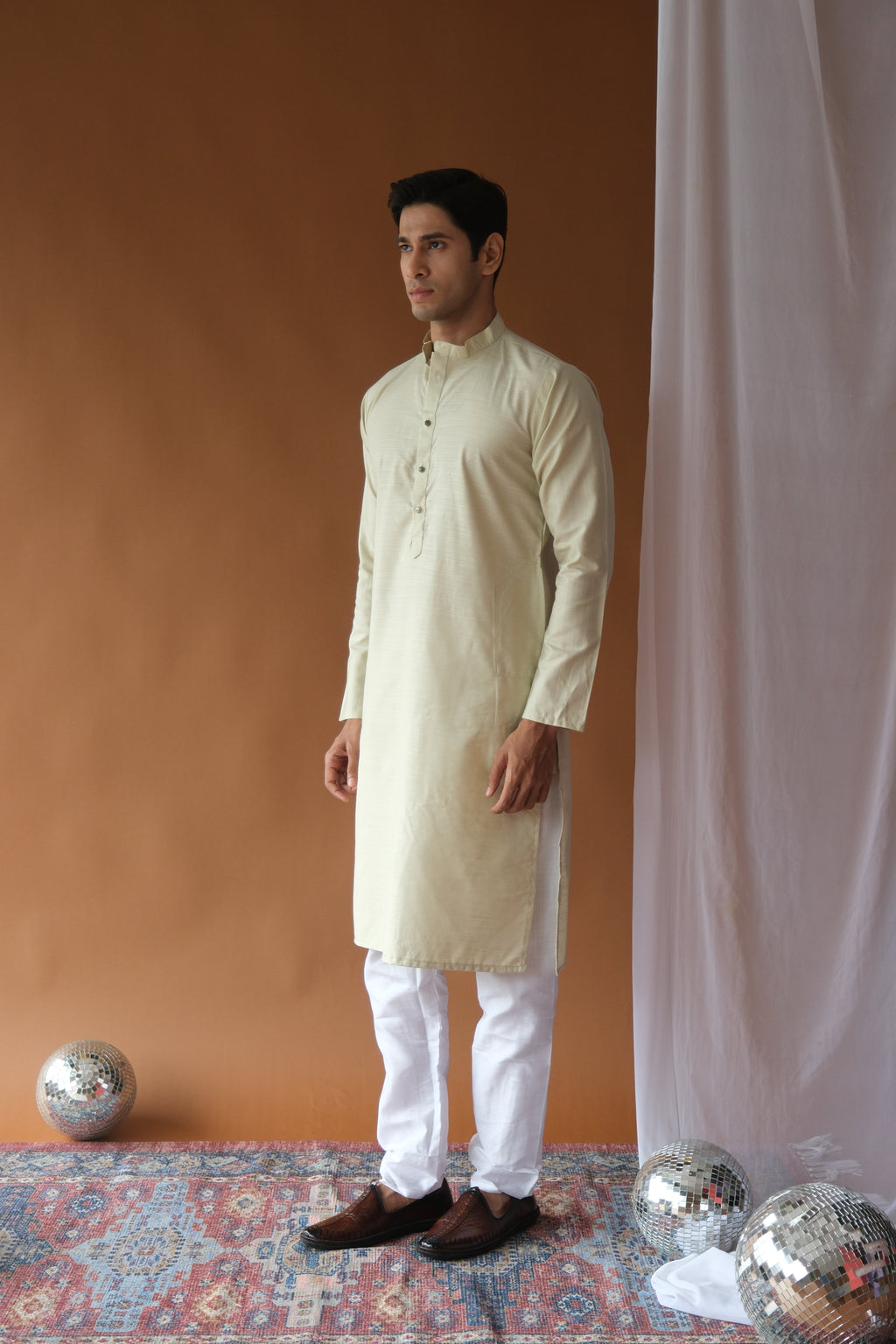 Men's Pista Green Solid Festive Cotton Straight Kurta