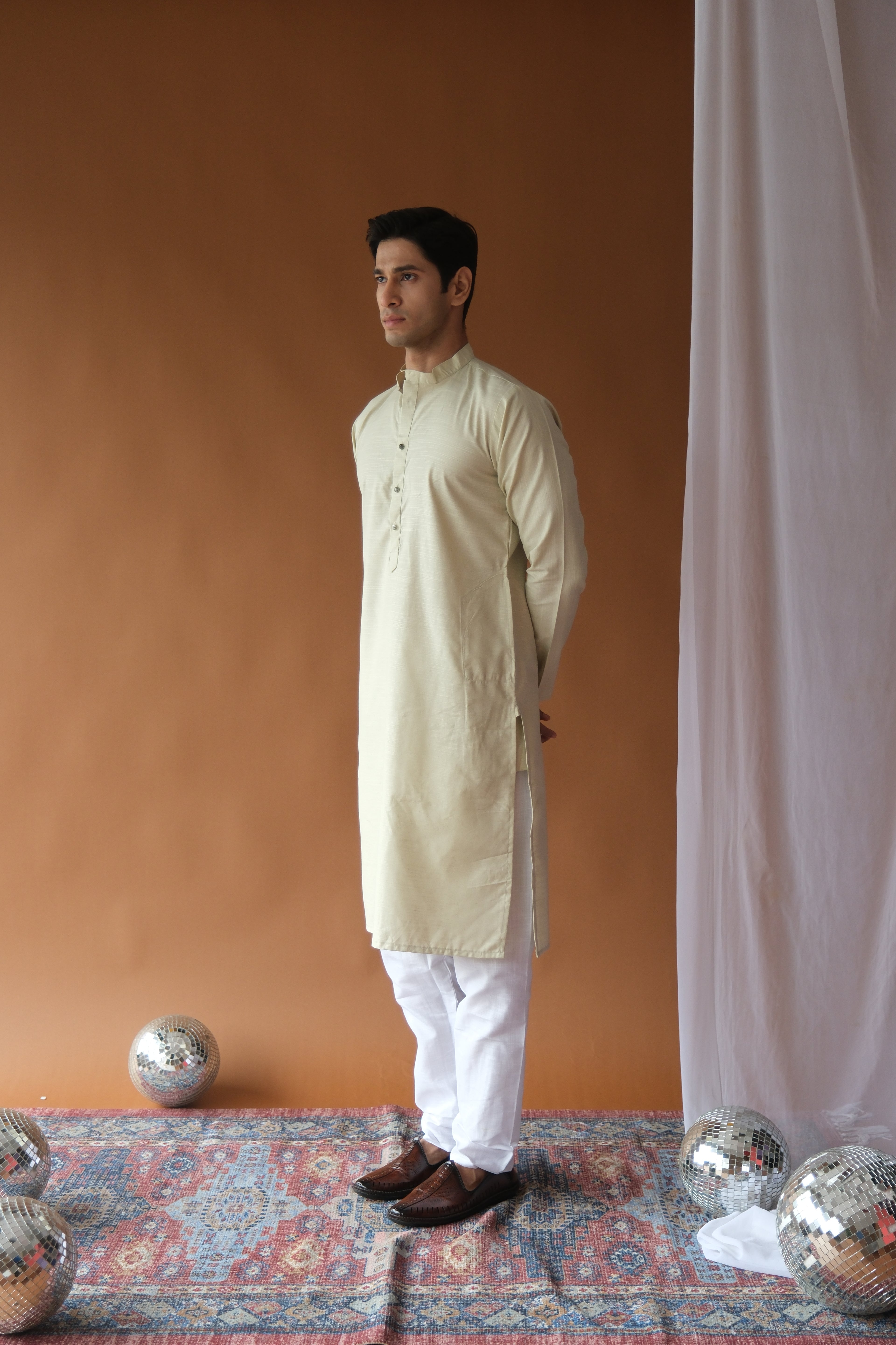 Men's Pista Green Solid Festive Cotton Straight Kurta